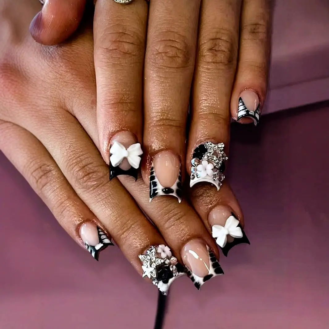 24pcs Leopard Print Press on Nails, Short Square Fake Nails, Decorative Nails with 3D Bow & Rhinestone Charms, Reusable Non-Toxic French False Nails, Nail Art