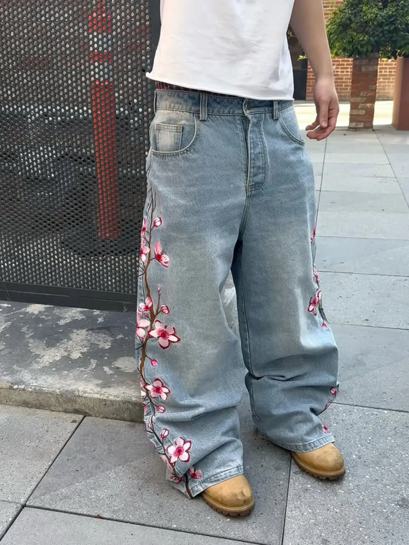 New Traditional Style Men's Wide Leg Baggy Denim Jeans, Washed Light Blue, Side Floral Embroidery, Straight Fit Long Pants, Trendy Casual Fashion