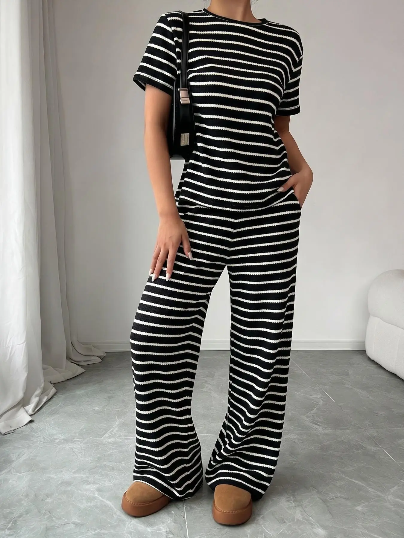 Casual Home Two-Piece Set, Striped Colorblock Short Sleeve Round Neck T-Shirt, Comfortable Long Pants, Perfect for Relaxing at Home