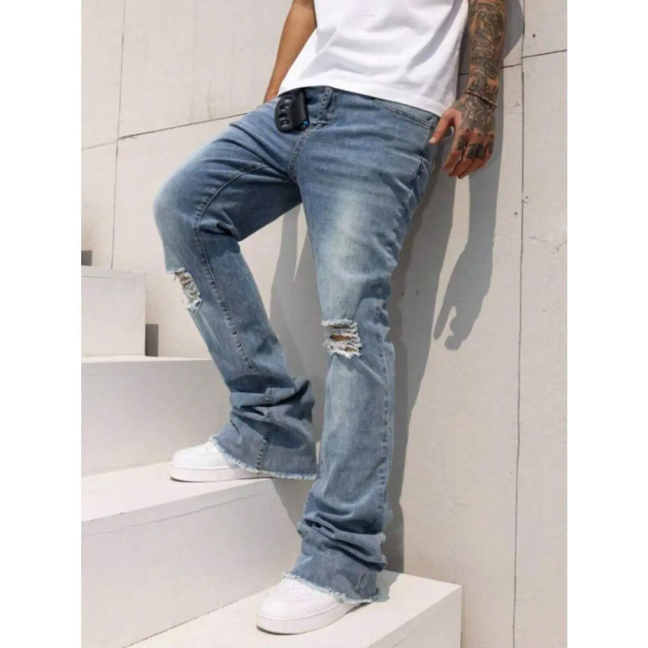 Men's Y2K Stacked Flare Ripped Jeans Men Light Wash Distressed Frayed Hem Bootcut Denim Pants That Make Your Leg Look Longer