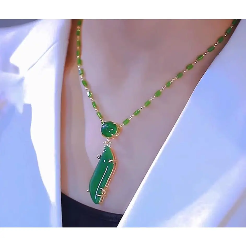 Girls' 18K Gold-Plated Natural Green Jade Beads Pendant Necklace, Fashion Costume Jewelry Accessory