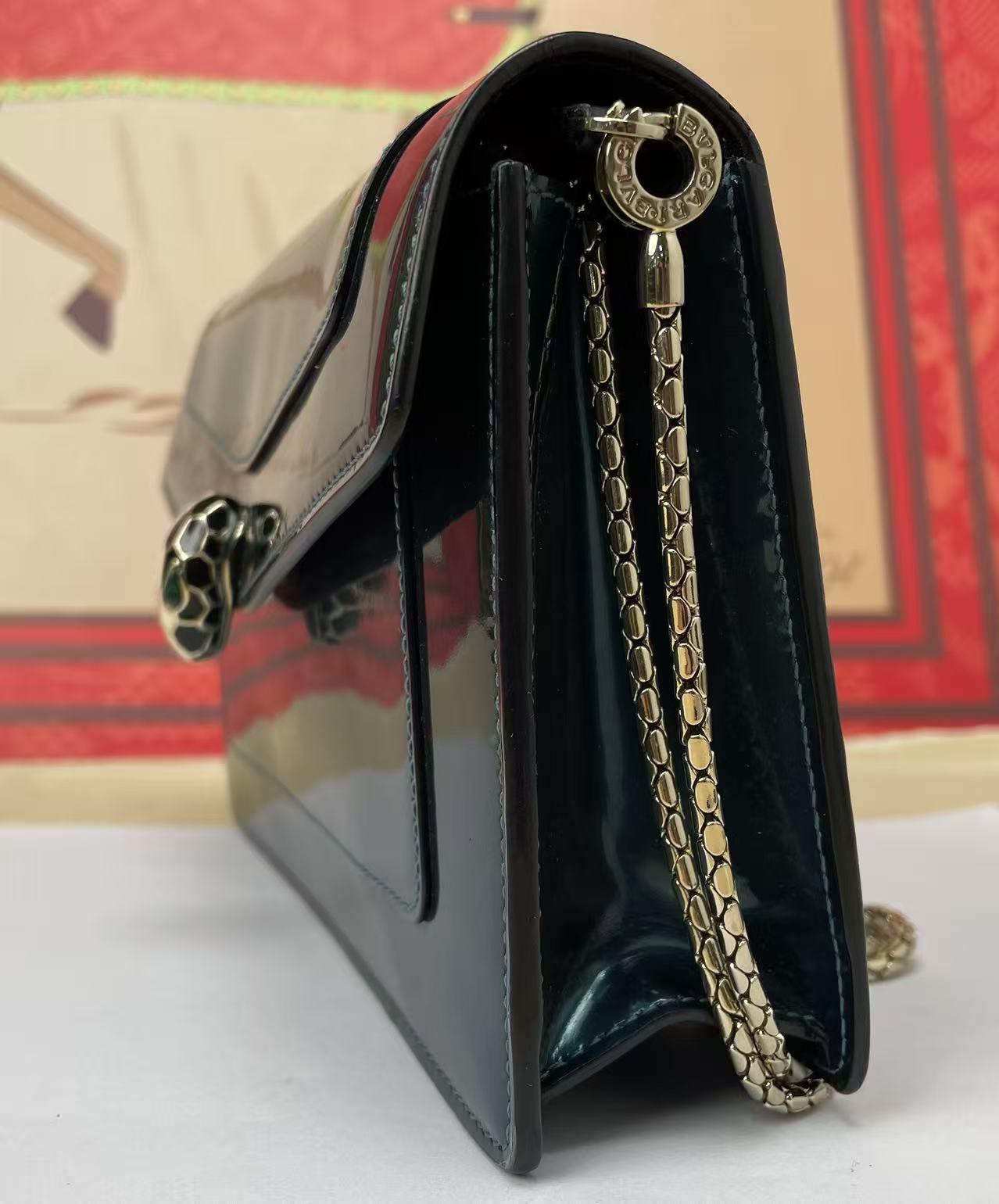 Pre-owned Bvlgari Serpenti Turquoise Snake head Buckle Patent Leather Shoulder & Crossbody Bag