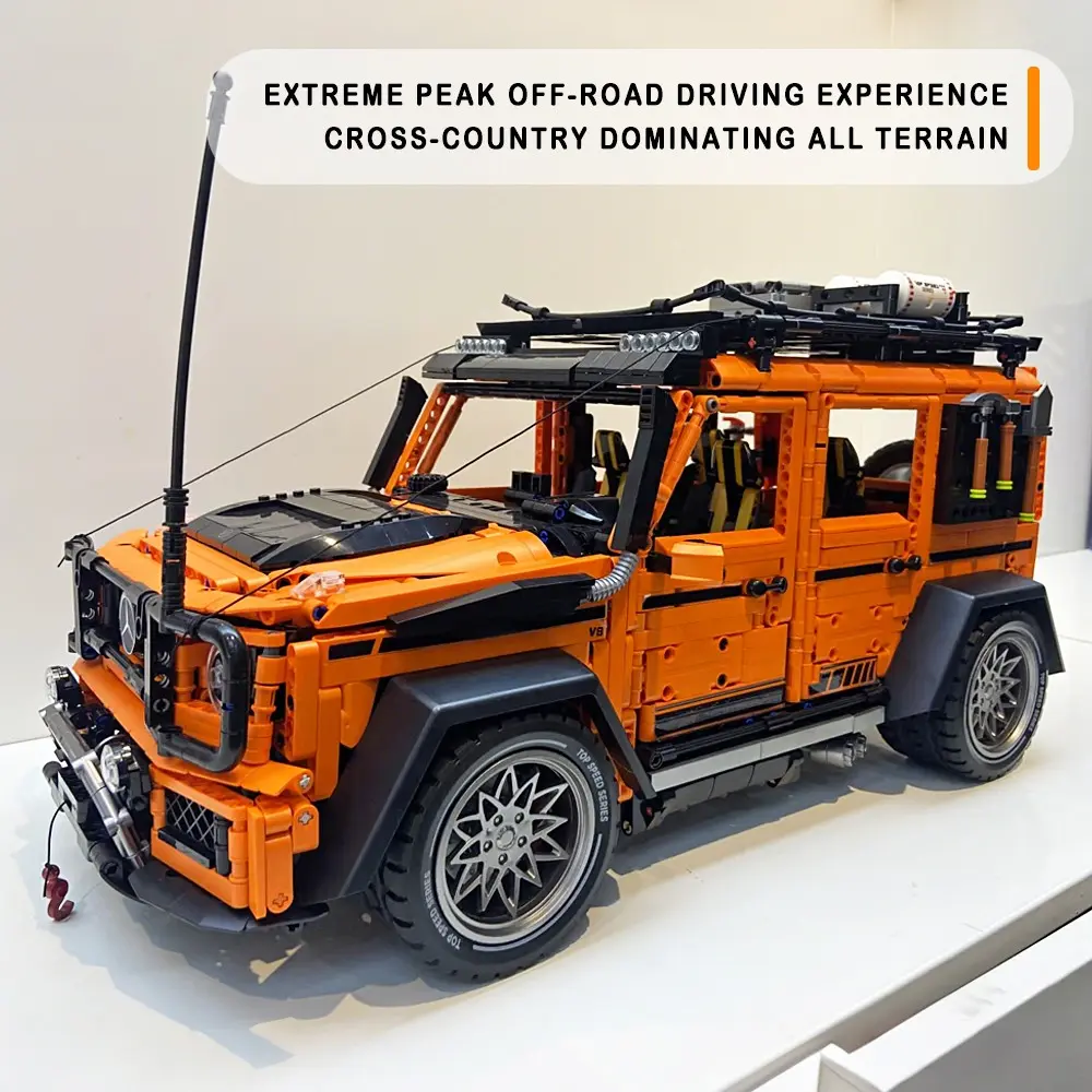 【Static】GULY 1:8 Scale Gloss Electroplated Off-Road Widebody Vehicle Building Blocks Bricks Model Orange Square Body All-Terrain Adventure SUV With Roof Rack High Difficulty Adult Collectible Desktop Display Gifts