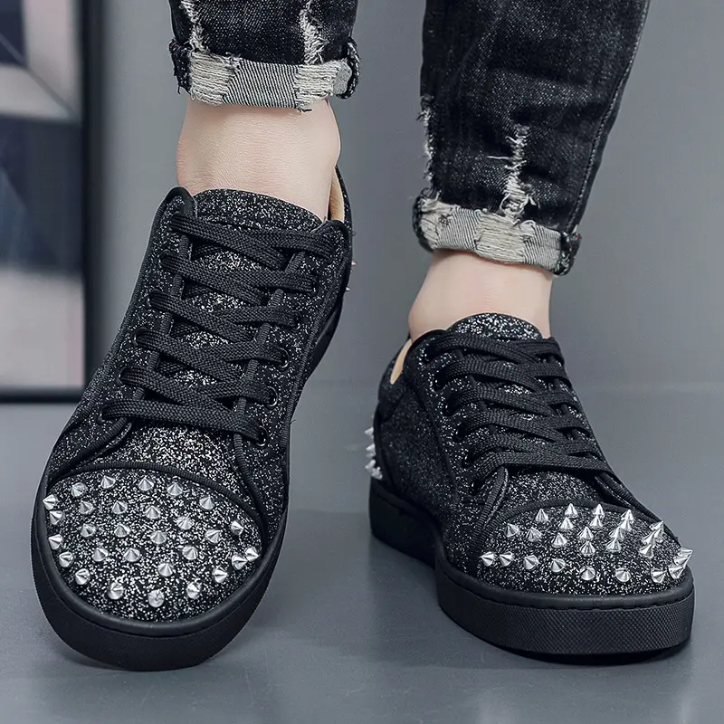 New street style personalized men's sneakers, trendy studded casual shoes, fashionable