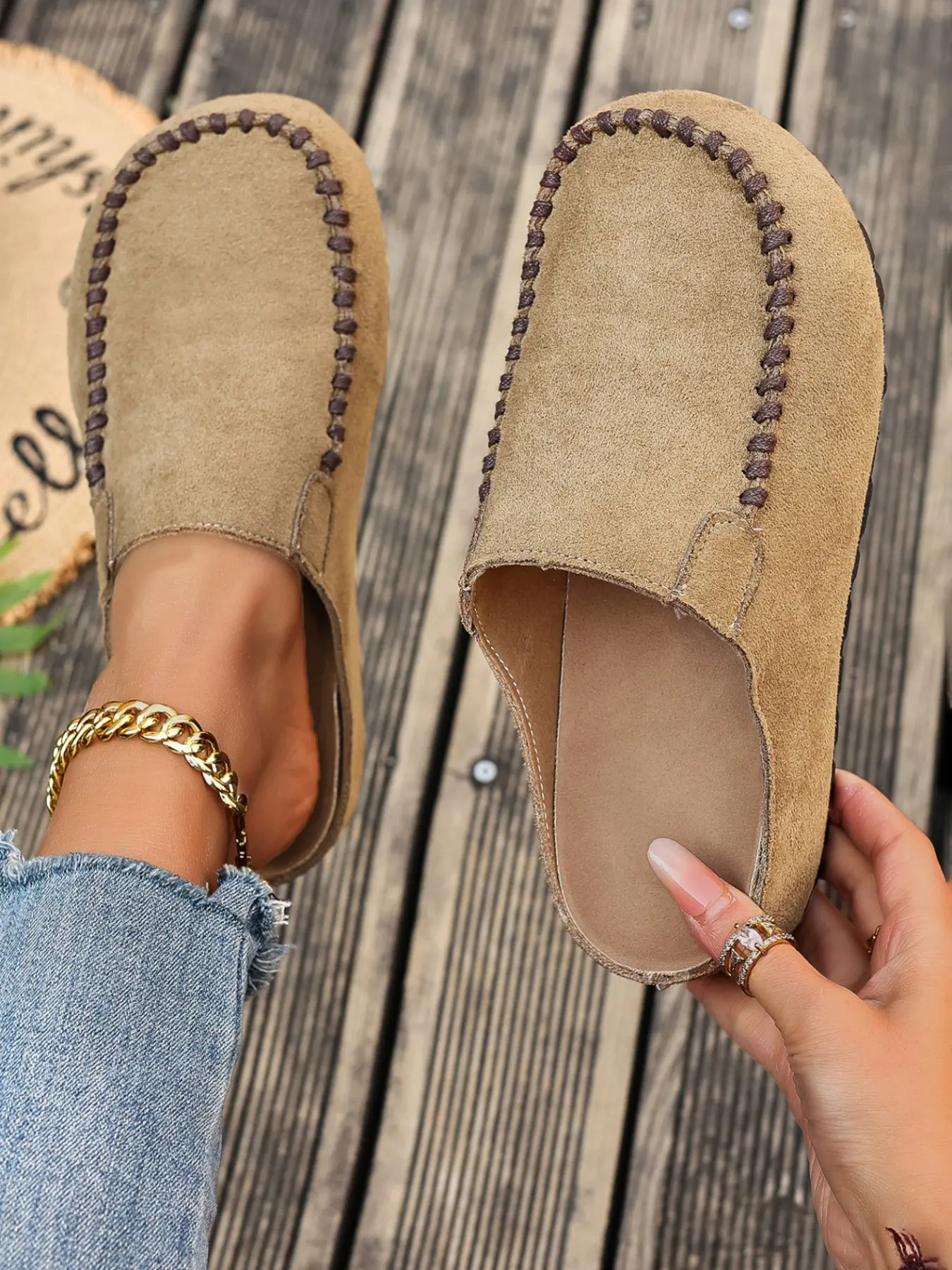 Women's Casual Suede Moccasin Slippers, Elegant Plain Design, Comfortable and Lightweight, PU Upper, Rubber Sole, Less Than Ankle Height, Slip on slippers, Slip ons Slippers