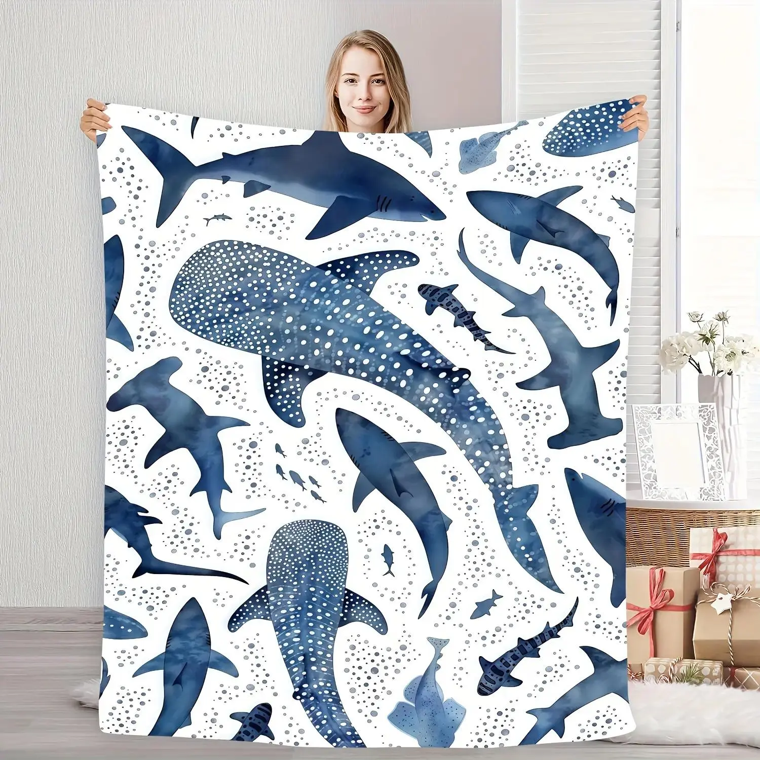 Romantic Ocean Style Whale Shark Pattern Flannel Blanket, Soft Warm Plush Throw Lightweight Cozy, Cooling Blankets All Season Nap Blanket for Kids Adults, Decorative Bedroom Sofa Cover Home Gift