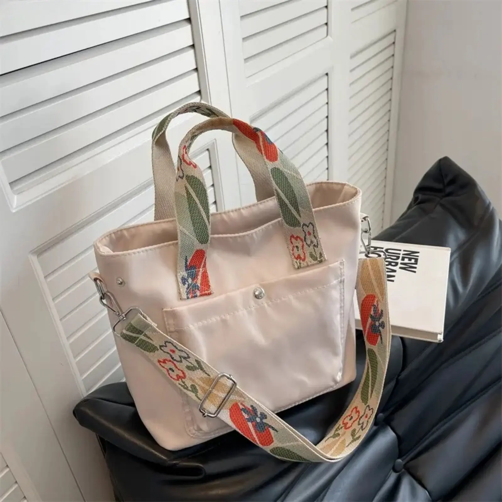 Fashion Portable Canvas Messenger Bag With Wide Shoulder Strap, Trendy Daily Tote Bag, Practical Carryall For Students, Mothers And Everyday Casual Outings tiktokshopbacktoschool