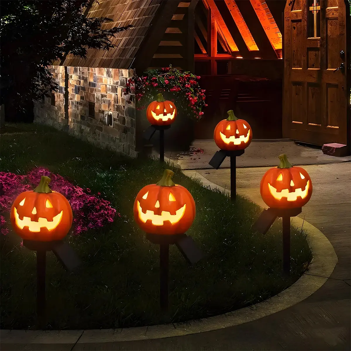 Solar Halloween Pumpkin Lights Outdoor Ground Stakes, Set of 1/2/4, Decorative Yard Lawn Pathway Lighting, Solar Garden Lights for Halloween Decoration, Solar Powered Lighting