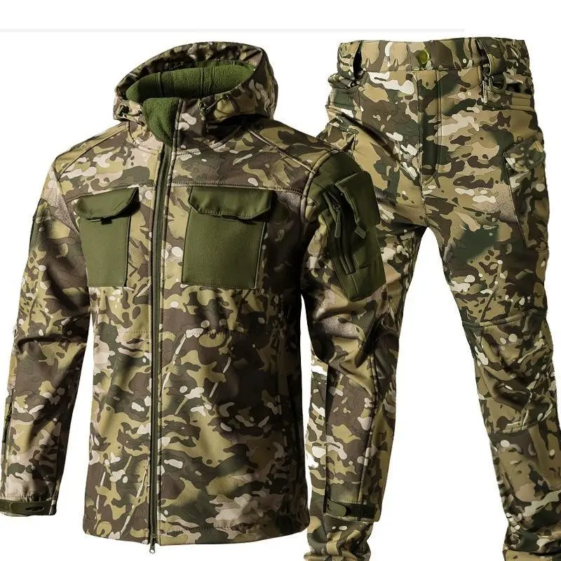 Outdoor Fleece-Lined Set: Multi-Pocket Softshell Jacket + Insulated Pants, Windproof and Durable Warm Fleece Suit, Winter & Fall Sharkskin Softshell Set, Cargo Camo Jacket Multi-Pocket Windpr