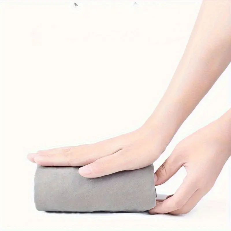 1Pc inflatable travel pillow: one-click charging and deflating, 3-second rapid prototyping! Ergonomic hollow design, medium soft support, suitable for multiple scenes, portable and not cumbersome