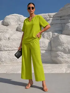 Women's V-Neck Short-Sleeve Shirt and Wide-Leg Pants Set with Elastic Waist, Solid-Color Casual and Comfortable Outfit, Perfect for Daily Wear