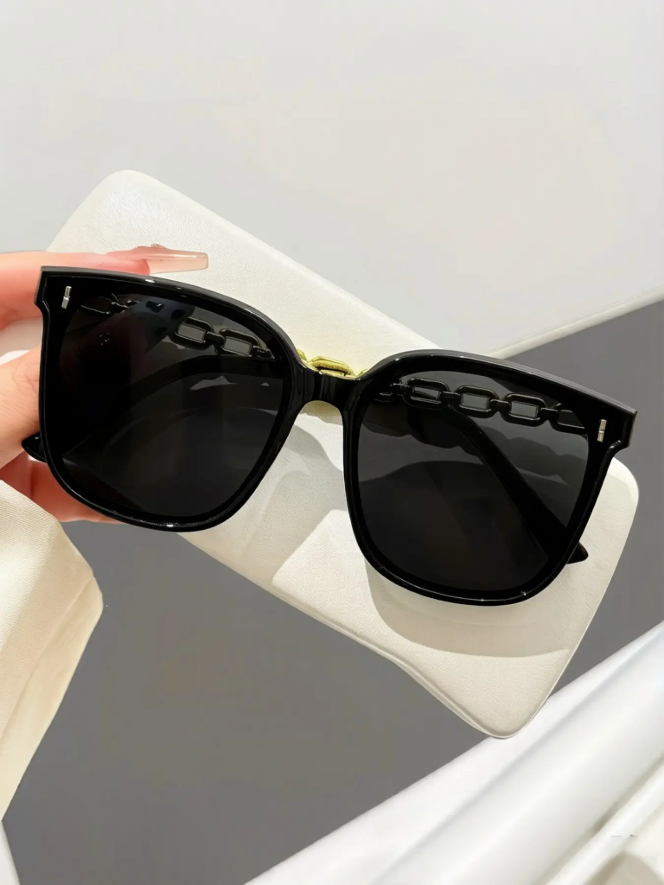 Vintage Chain Decor Women's Fashion Glasses, Square Sunglasses, Daily Wear, Summer Beach Travel, Outdoor Activities, Travel Accessories