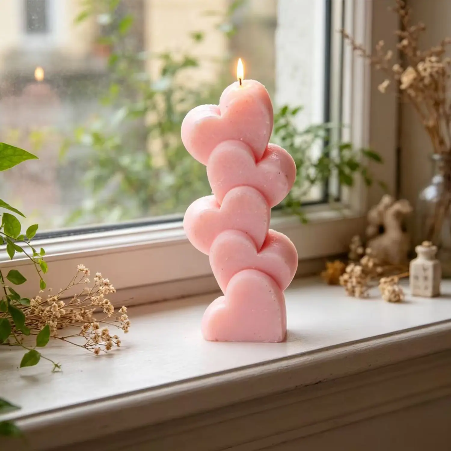4-Leaf Clover & Heart Natural Wax Decorated Candle - Smoke-Free, Durable, Light-Scented, Korean Sweet Aesthetic Home Supplies, Decoration for Desk, Shelf Display, Window Sill, Friend Gift