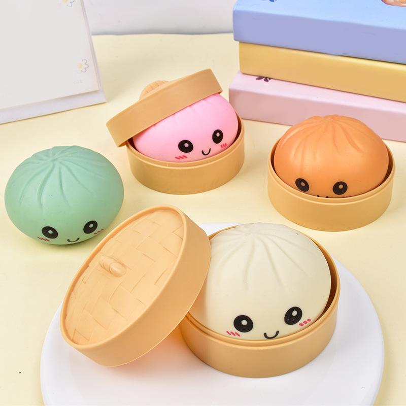 The cutest stress ball you'll ever meet! This giant steamed bun toy is crafted from soft TPR material for satisfying squeeze play. Random blind box packaging creates a fun unboxing experience-making it the perfect surprise gift for kids. Option 2 (Playful