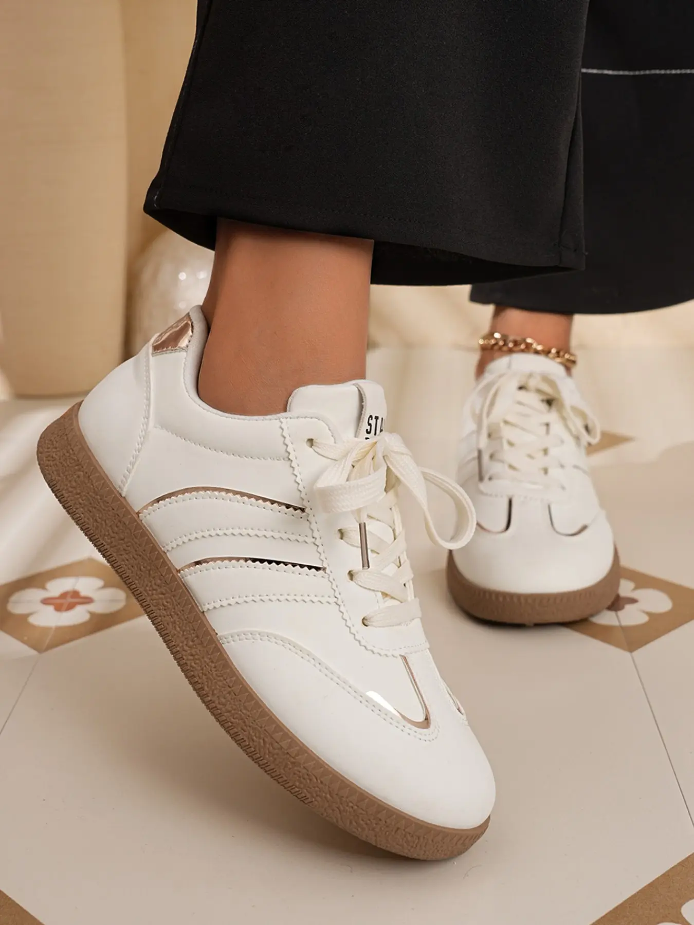 Women's Retro Trainer Sneakers White Brown Side Stripe Lace-up Soft Sole Casual Daily Walking Flat Shoes Flat Trainers