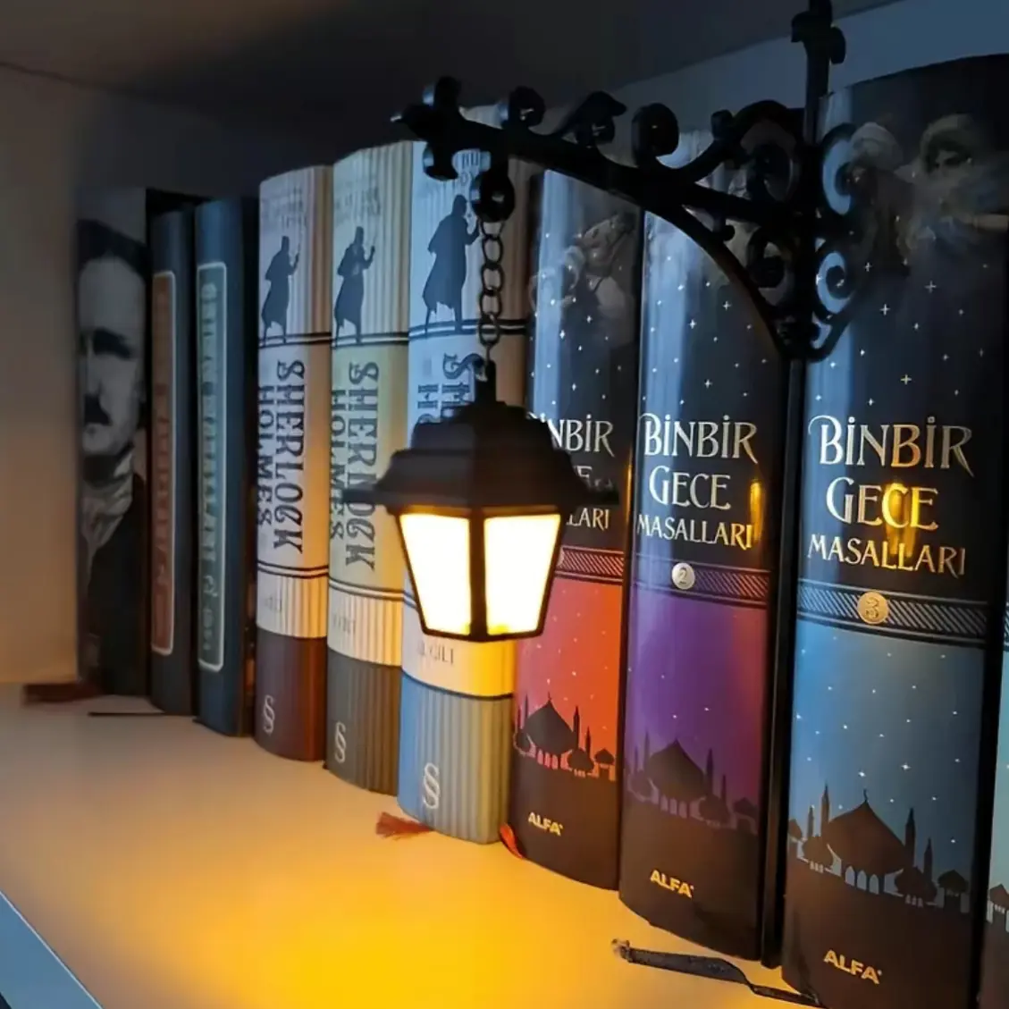 Vintage Library Lantern, Decorative Bookshelf Lighting, LED Nightlight for Reading Nook, Wooden Bookcase Lamp, Home Desk Ornament