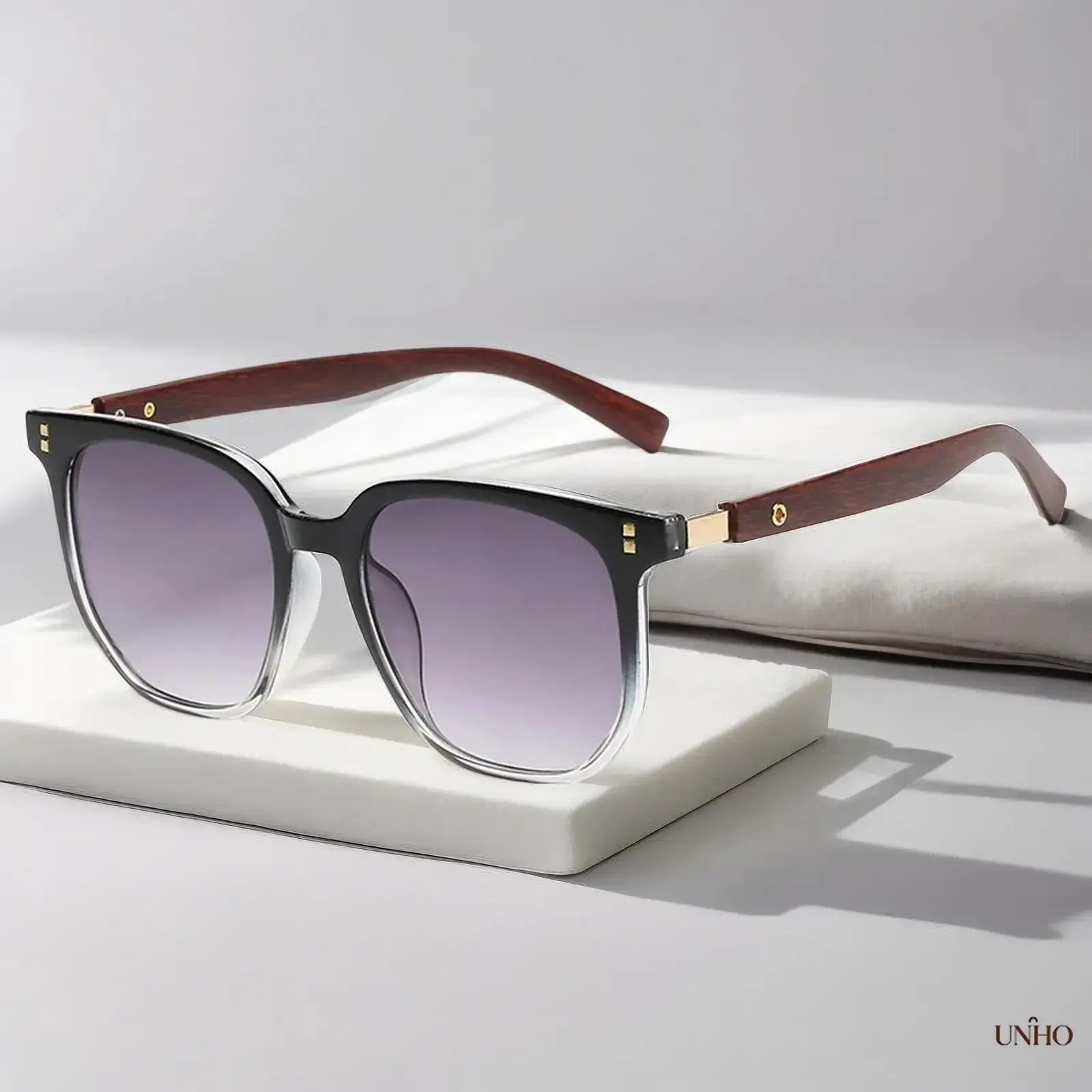 Women’s Retro Rectangular Wood Grain Sunglasses – Korean Vintage Style Frame With Clear Resin Lenses, Lightweight Fashion Eyewear, Trendy Decor Shades For Daily Street Shooting, Casual Outdoor Sports, Vacation Travel And All-Match Retro Outfit Styling