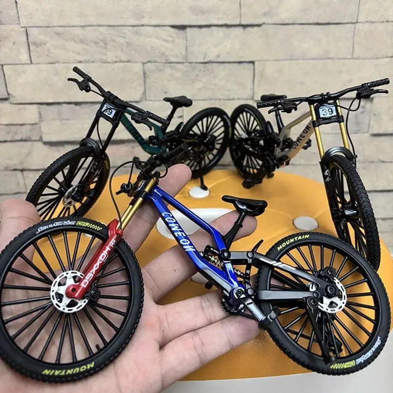 1:8 Alloy Diecast Mini Bike - Finger Operated Simulation Play Model 39A with Diecast Parts, Classic Novelty Stress Relief Toy, Collection Gift for Boys (Sports, Comics Themes)