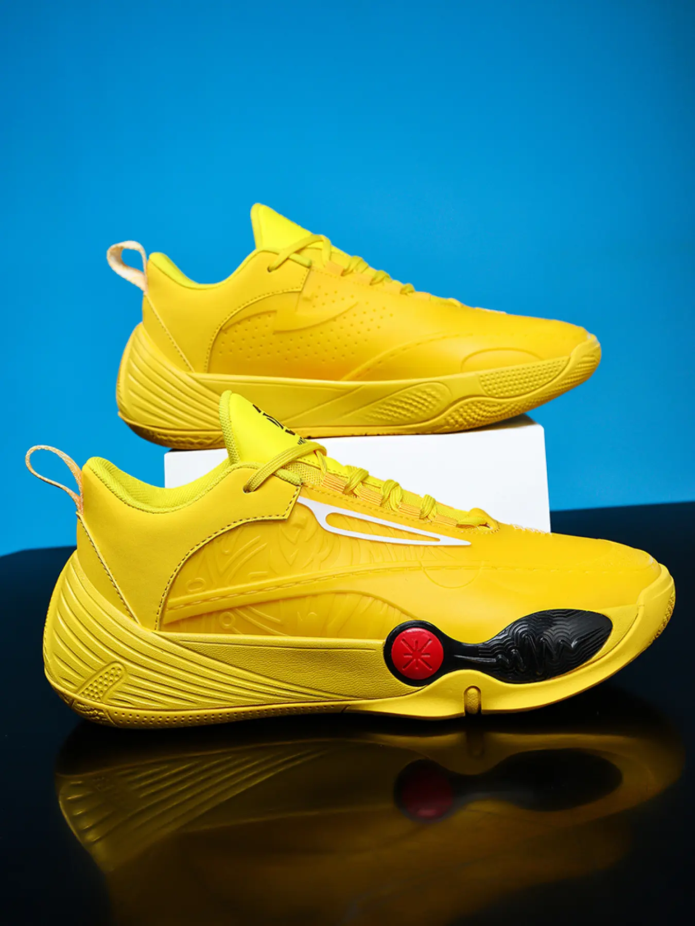 1 Pair Unisex Multi-Color Athletic Stylish Basketball Shoes | Modern Streetwear Design | KPU & Fabric Construction | Cushioned Midsole | All-Round Performance | Ideal for Players, Training, Matches & Daily Street Style