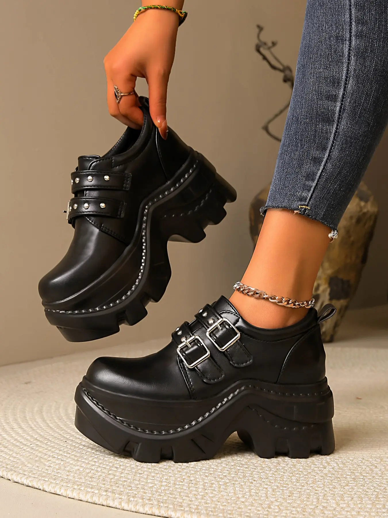 Dark Style Dual Velcro Metal Decor Thick Sole Chunky Heel Small Leather Shoe, High Heel Platform Loafer, Y2K Millennial Fashion, Retro British Style