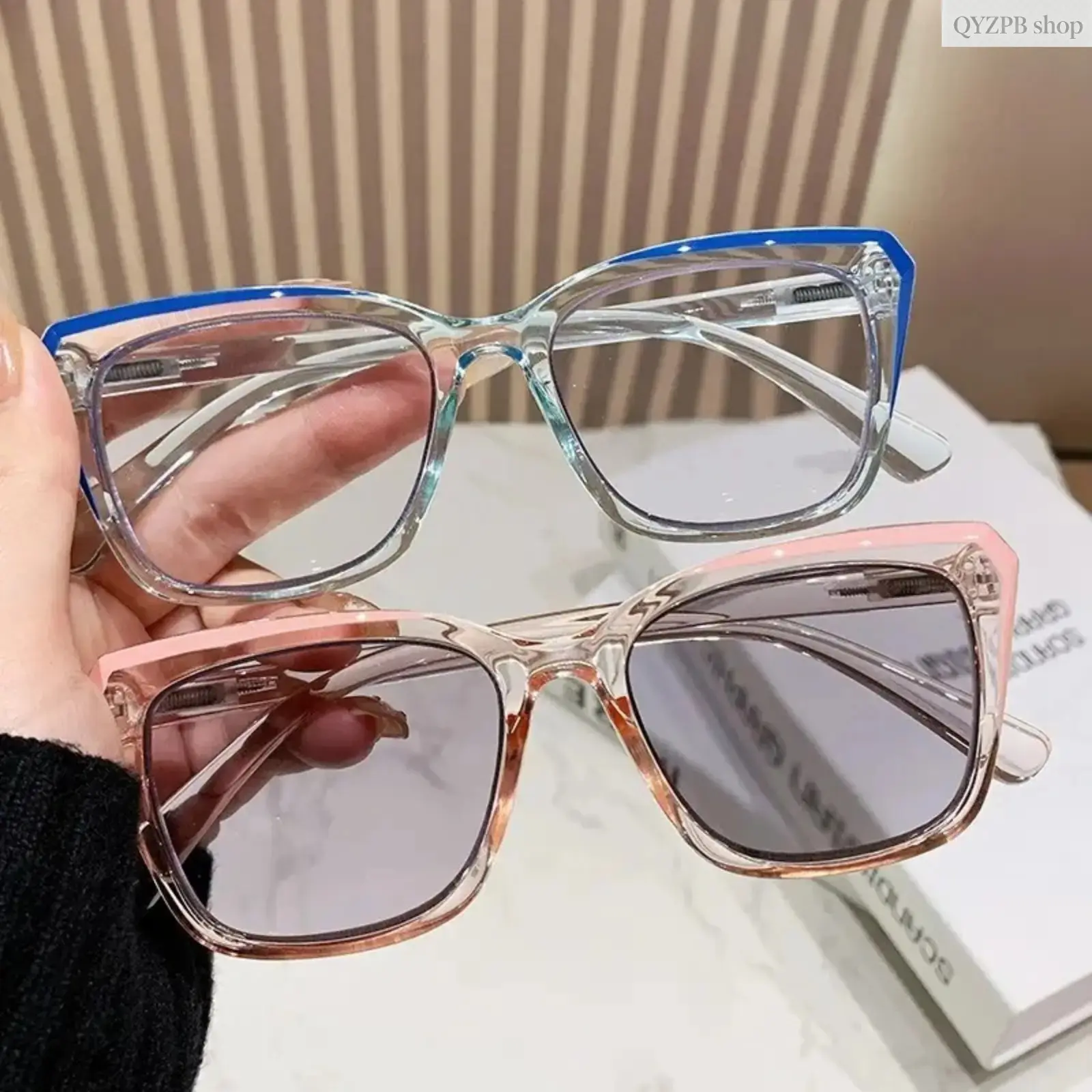 Women's Square Photochromic Reading Glasses, Lightweight Progressive Multifocal Eyeglasses for Daily Near & Far Vision, Stylish Gift, Reading Eyewear