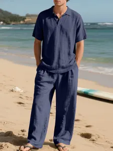 Natural linen texture of seaside vacation wear, with a laid-back and relaxed filter effect. Polo shirt and wide-leg pants - perfect for both vacation and daily wear.