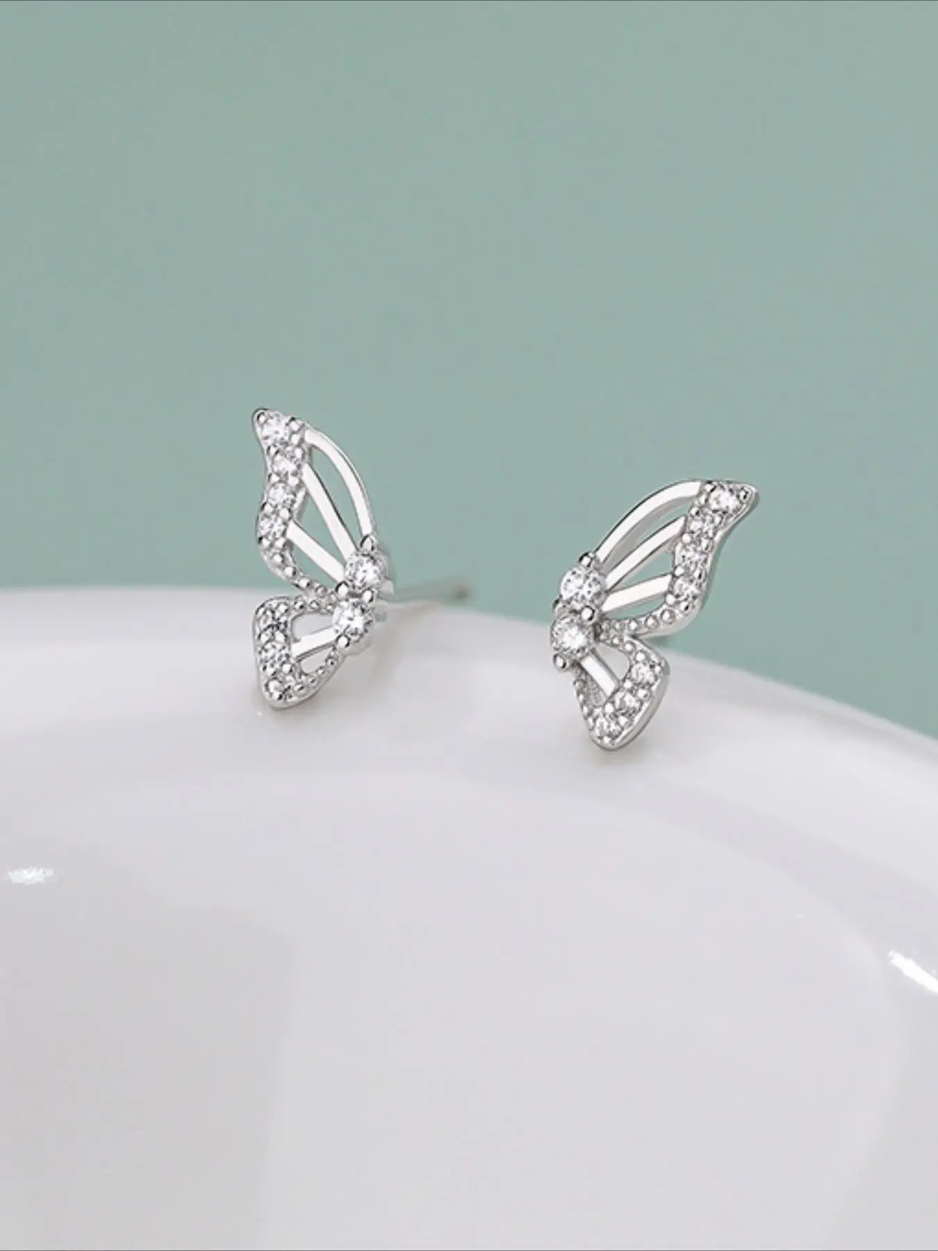 Women's 925 Silver Butterfly Wing Earrings, Cubic Zirconia Inlay, Small Soft Cartilage Studs, Unique Fashion Jewelry for Girls & Women
