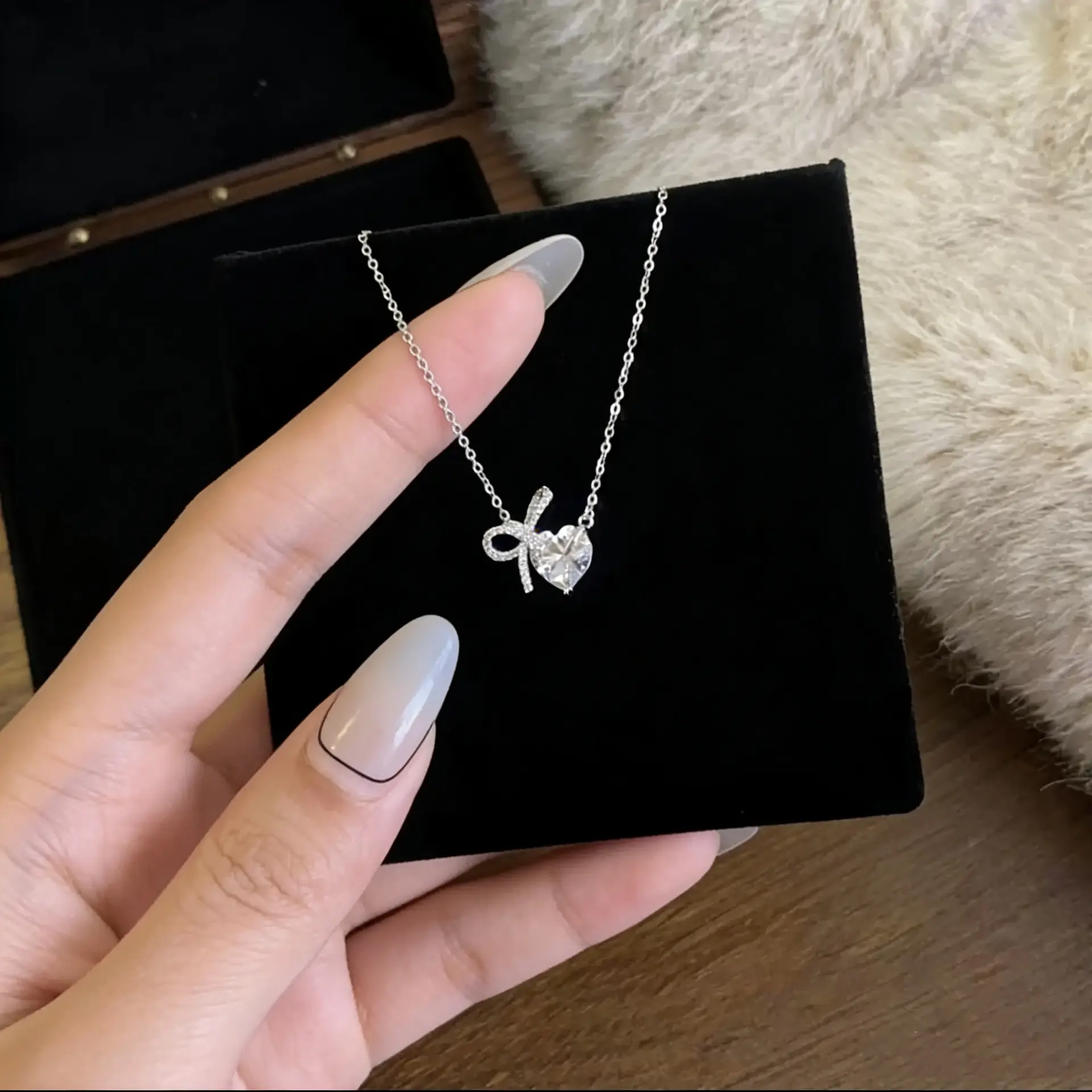 Women's Elegant Heart Necklace, Dainty Zircon and Rhinestone Bow Pendant Clavicle Chain for Females, Gemstone, Sweet, Metal, 777 Bow Love Necklace, Synthetic/Simulated Coloured Gemstone