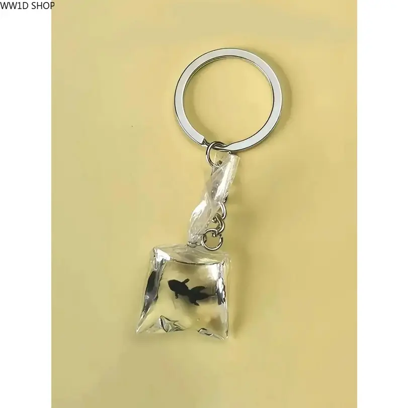 Casual Goldfish Keychain Accessory, Whimsical Synthetic Resin Pendant with a Unique Charm, Durable Fish-in-a-Bag Design for Anniversary, Whimsy