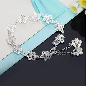 Classic Beautiful Flower Design 925 Sterling Silver Bracelet for Women, Fashion Floral Wrist Jewelry With 20CM Total Length, Decorative Accessory Adaptable For Wedding Formal Occasions