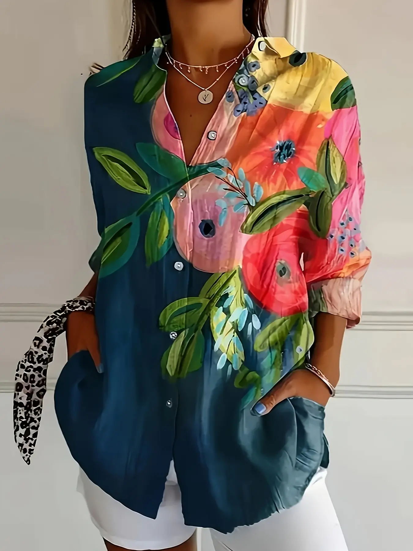 New Women's Blouse with Color Block Oil Painting Large Floral Pattern, Vintage Hand-Drawn Gradient Flower Collar Loose Fit Sleeveless Shirt