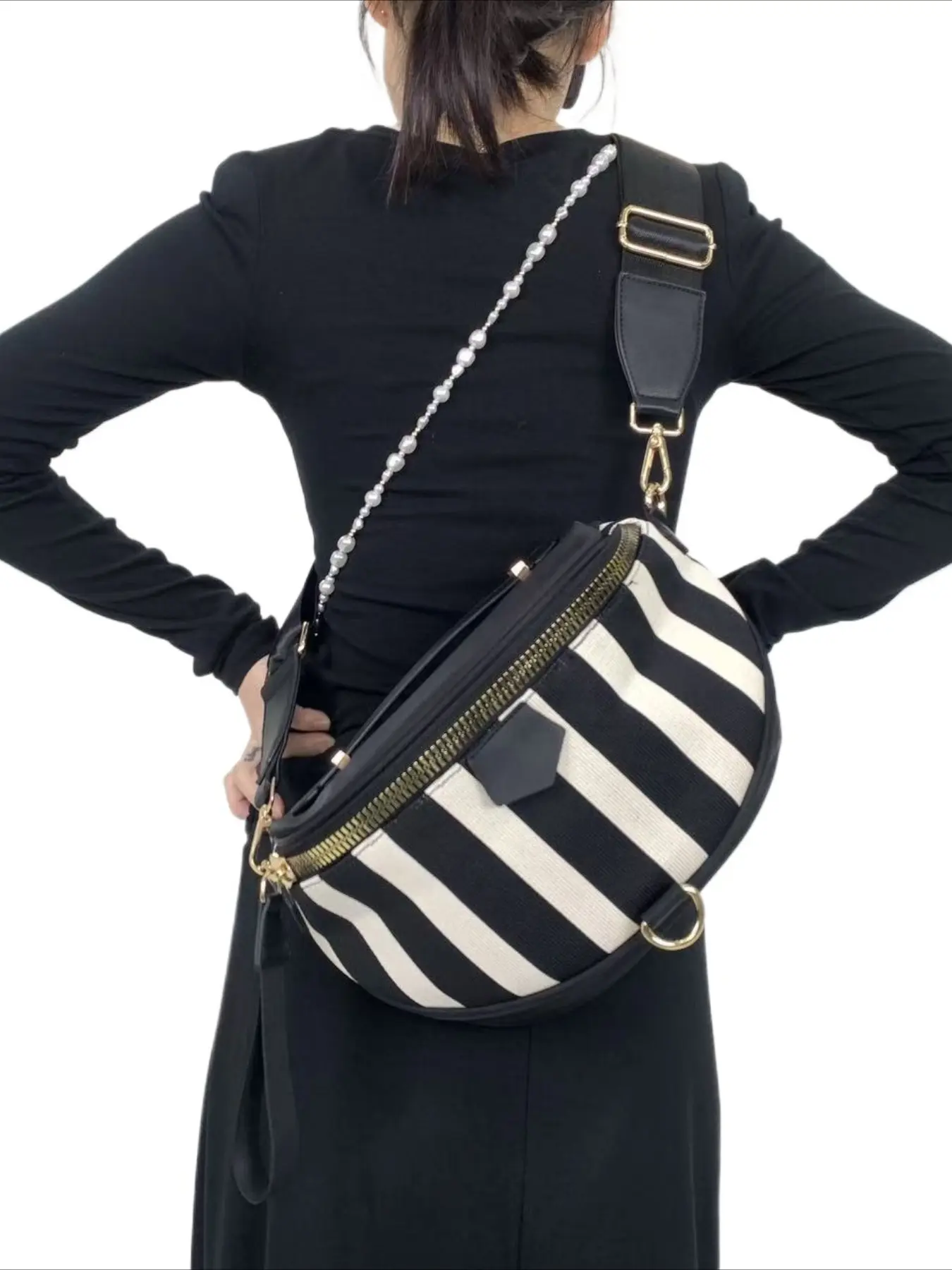 Ladies' fashionable striped pattern lightweight multi zipper shoulder bag, multifunctional casual sports chest bag, daily use portable wide shoulder strap multifunctional crossbody handbag, Fashion Patterned Bag