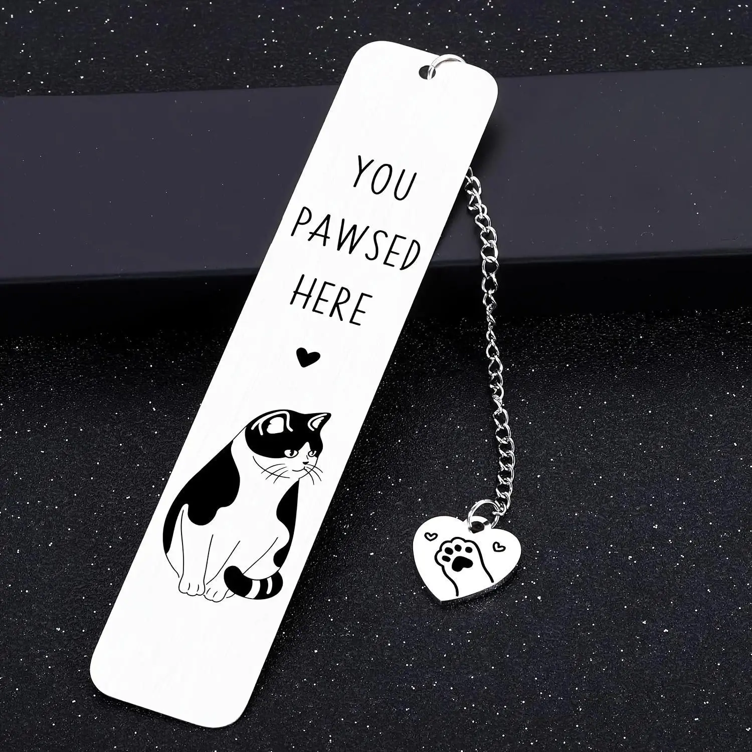 Cute Cartoon Cat Stainless Steel Bookmark with Heart Pendant & Chain, Durable Design Reading Accessory for Book Lovers, Creative Metal Fashion Page Marker, Animal, Creative Metal Accessory, Daily, Casual, Book Lover Gifts