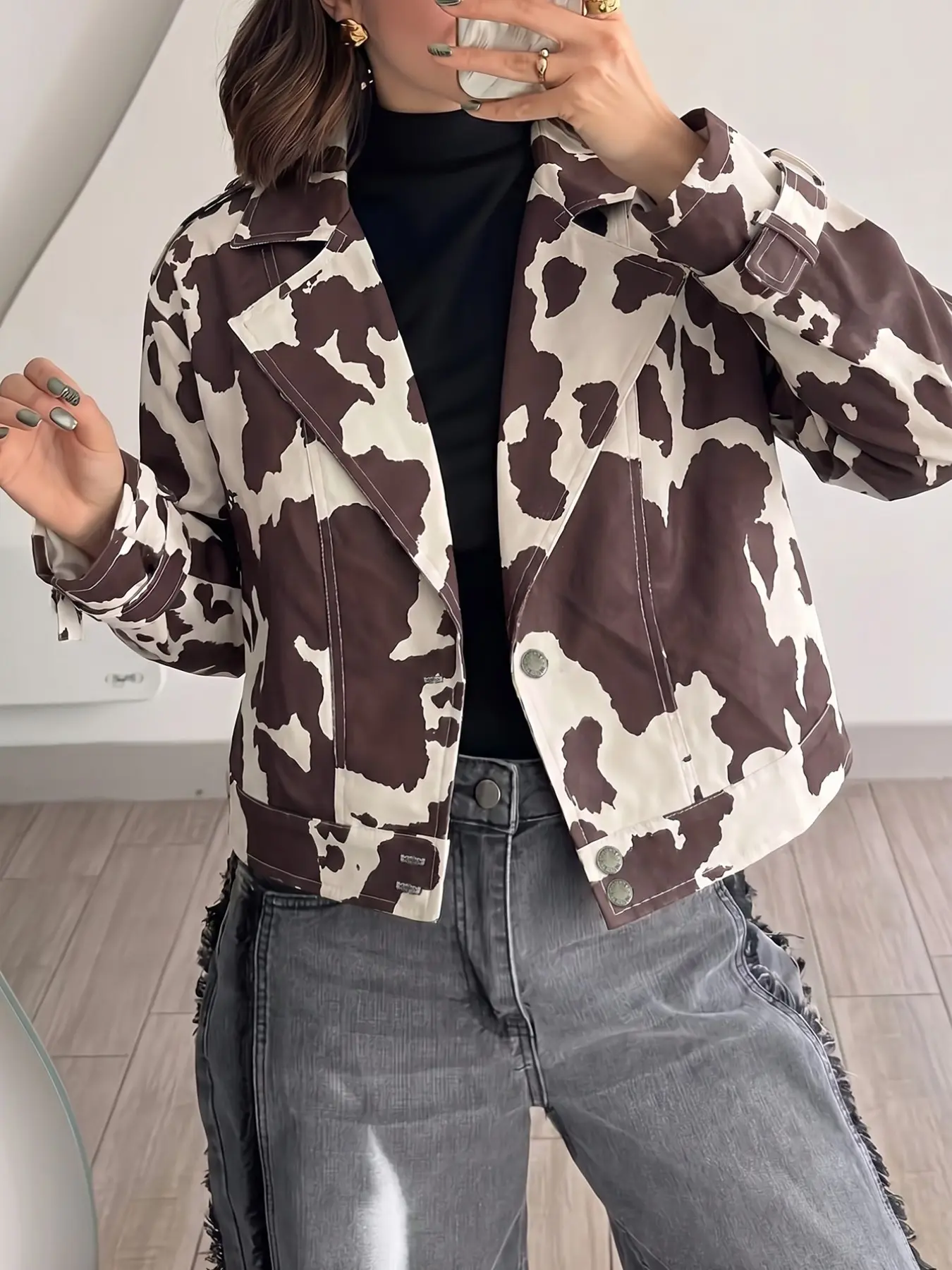 Retro Cow Pattern Biker Coat, Loose Fit Lapel Casual Short Jacket for Ladies, Stylish and Comfortable Outerwear for Everyday Wear
