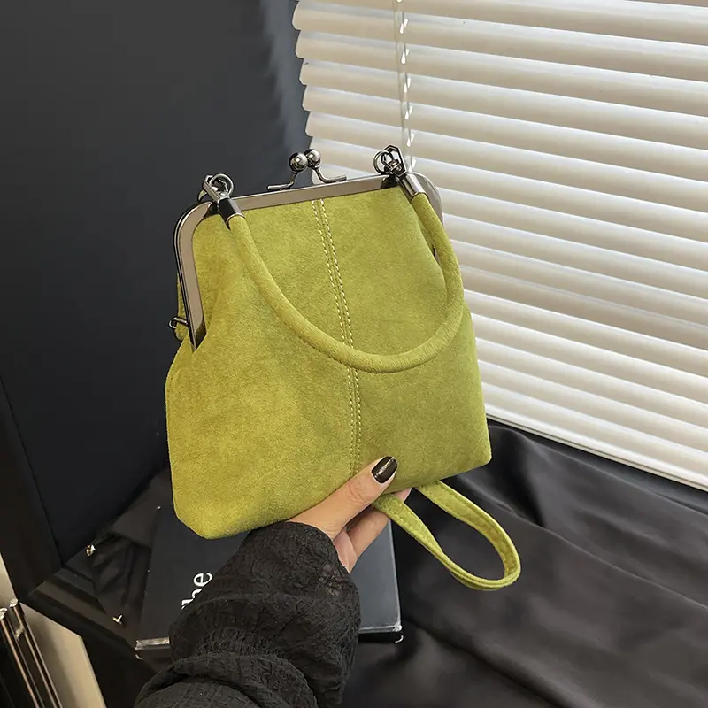 New Vintage Shell-Shaped Phone Purse  Women, 3-Way Convertible Crossbody Bag,Lightweight Compact Design with Roomy Interior  Phone, Keys  Small  Essentials, Stylish Retro Look Ideal   Commute, Shopping, Dating  Casual Occasions tiktokshopbacktoschool