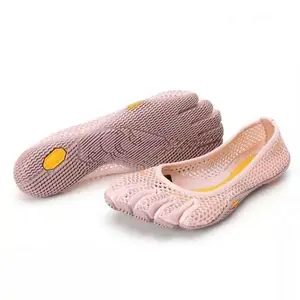 Women's five-toe separated shoes with wear-resistant anti-slip soft sole, specially designed for yoga.