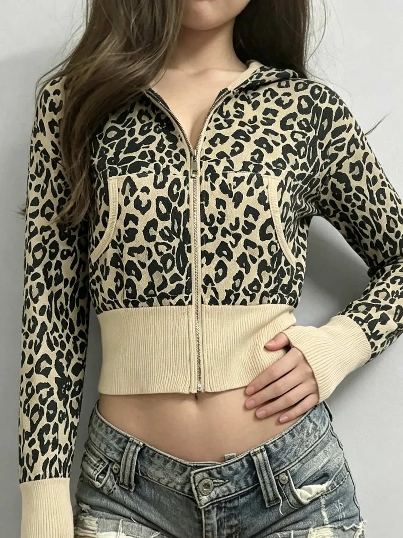 Women's Street Style Leopard Print Zipper Jacket, Casual Fall Winter Outerwear, Slim Fit Short Knit Coat with Pockets
