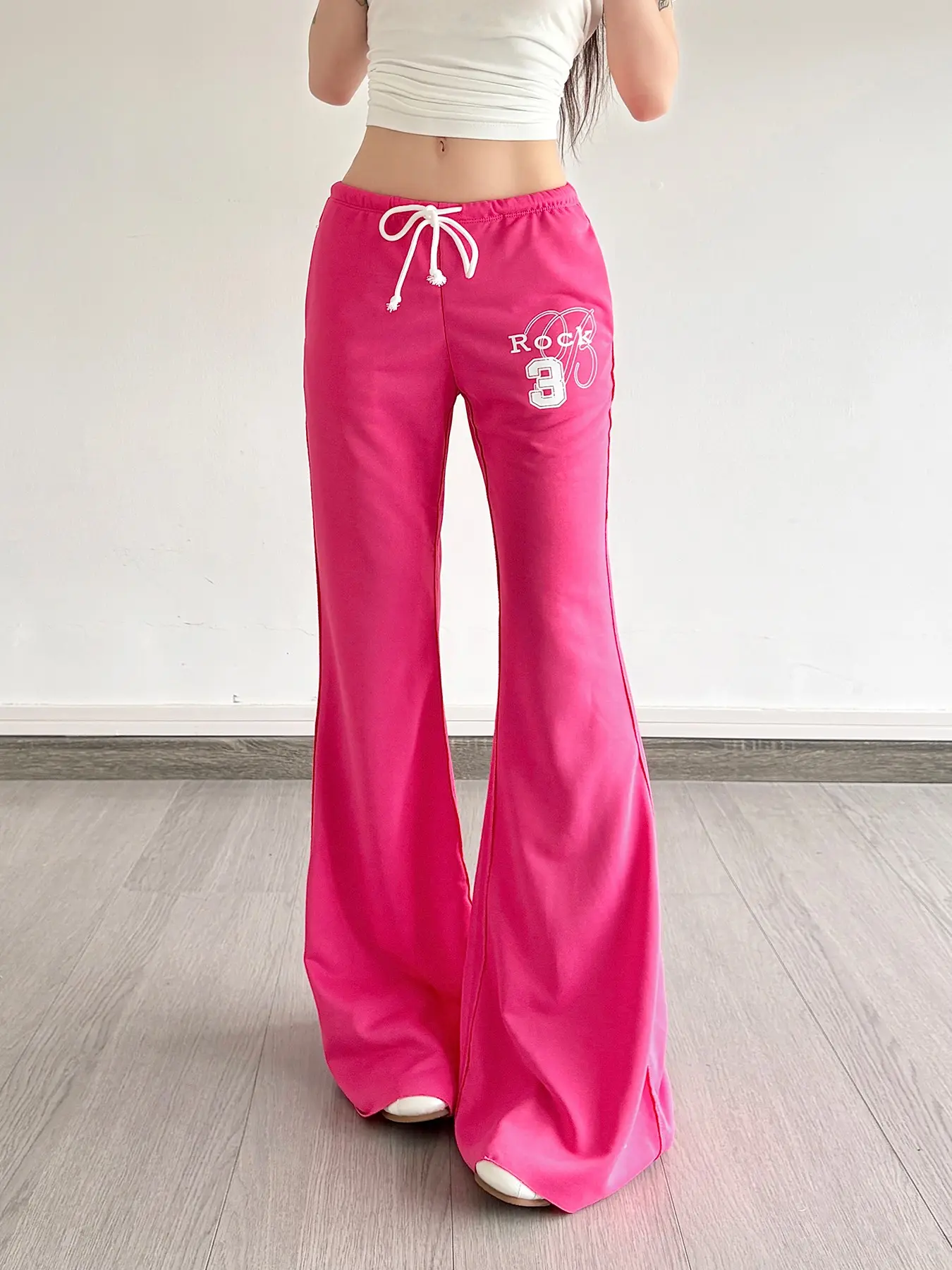 Y2K Millennium Coquette Streetwear Minimalist Sweatpants, Low Waist Drawstring Letter Print Vintage Flared Pants, Niche Colored Casual Trousers For Women, Wearable All Seasons, Casual Fashion Trousers