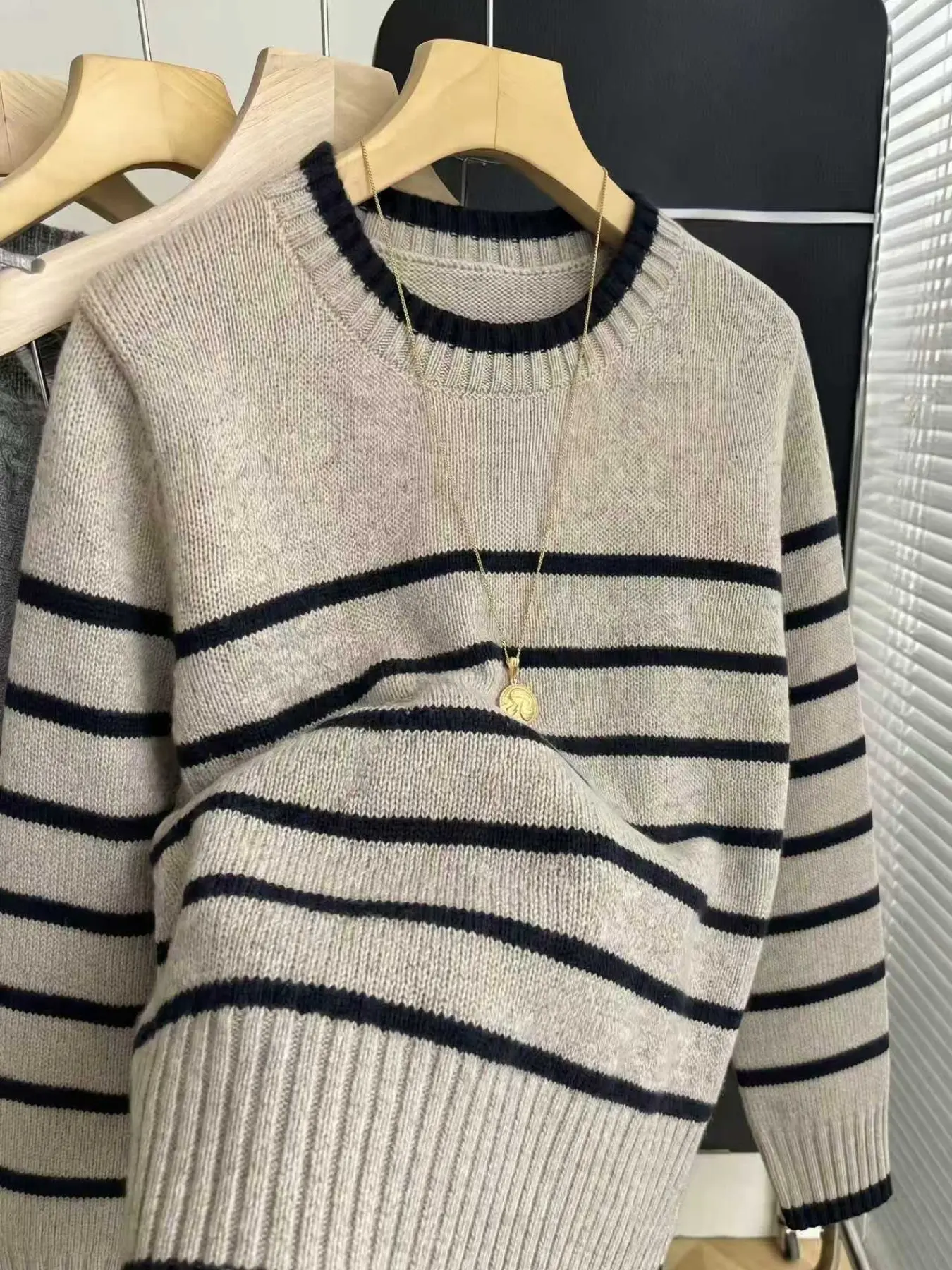 Elegant Oatmeal Navy Striped Round Neck Sweater, Casual Comfy Pullover Loose-Fitting Knit Top for Home Office Travel, Spring & Fall Fashion