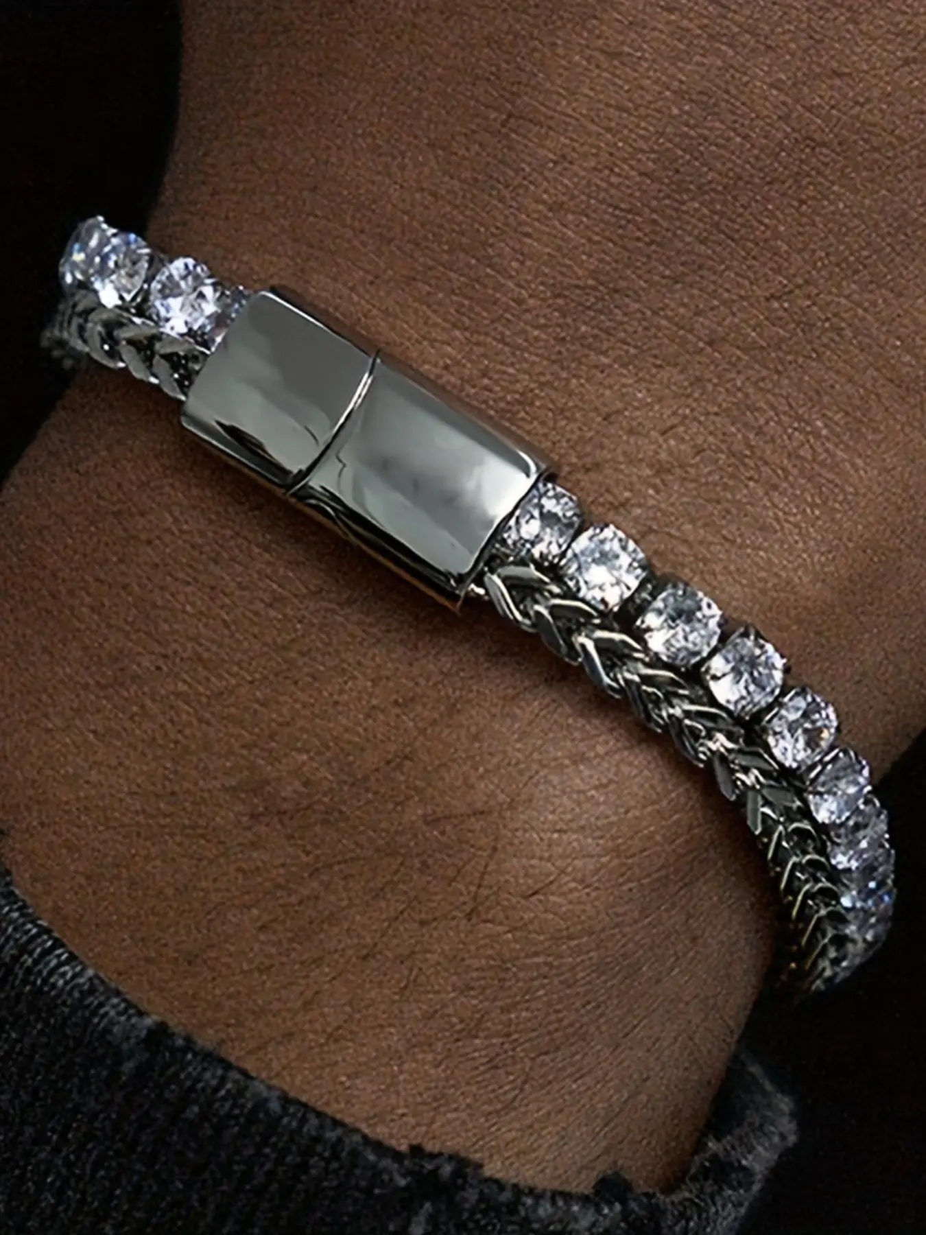 WANGXY Cubic Zirconia Tennis Bracelet, Chain Bracelet for Men and Women – Titanium Steel Cuban Link Fade-Resistant Bracelet