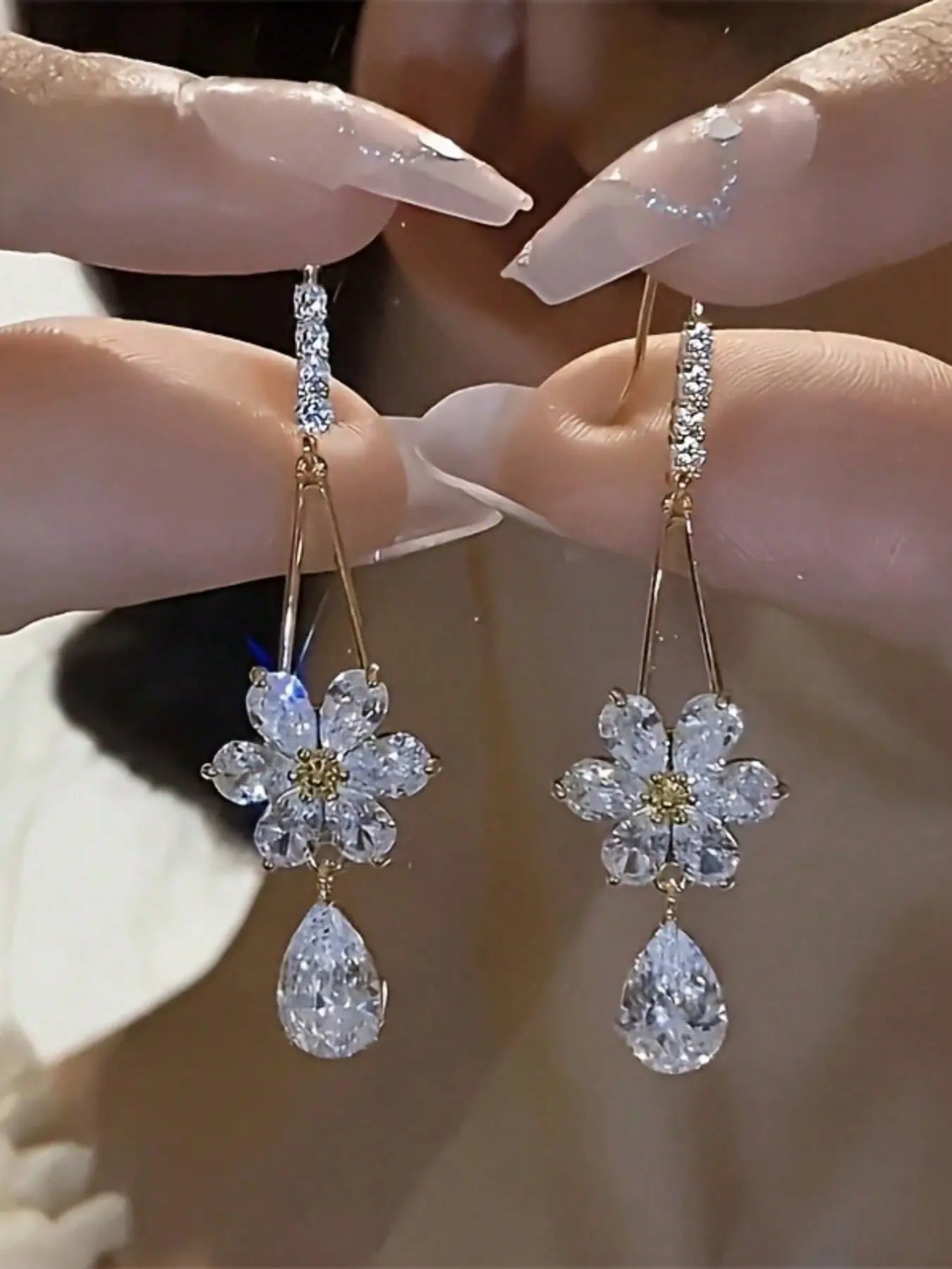 1 pair of elegant synthetic zirconia flower drop earrings, stylish long women's earrings, a jewelry accessory suitable for daily parties