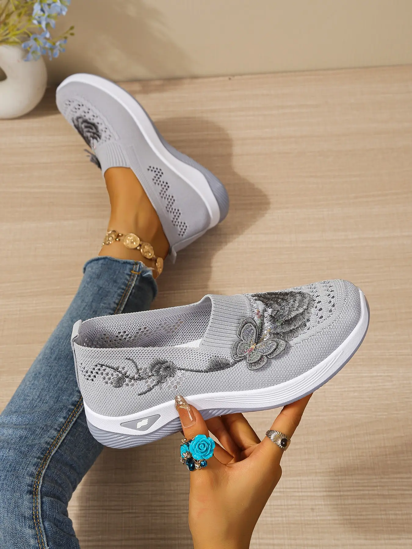 Women's Hollow Out Butterfly Embroidery Knit Shoes, Breathable Casual Slip-On Sneakers, Leisure Shoes, Comfortable Daily Commute Footwear