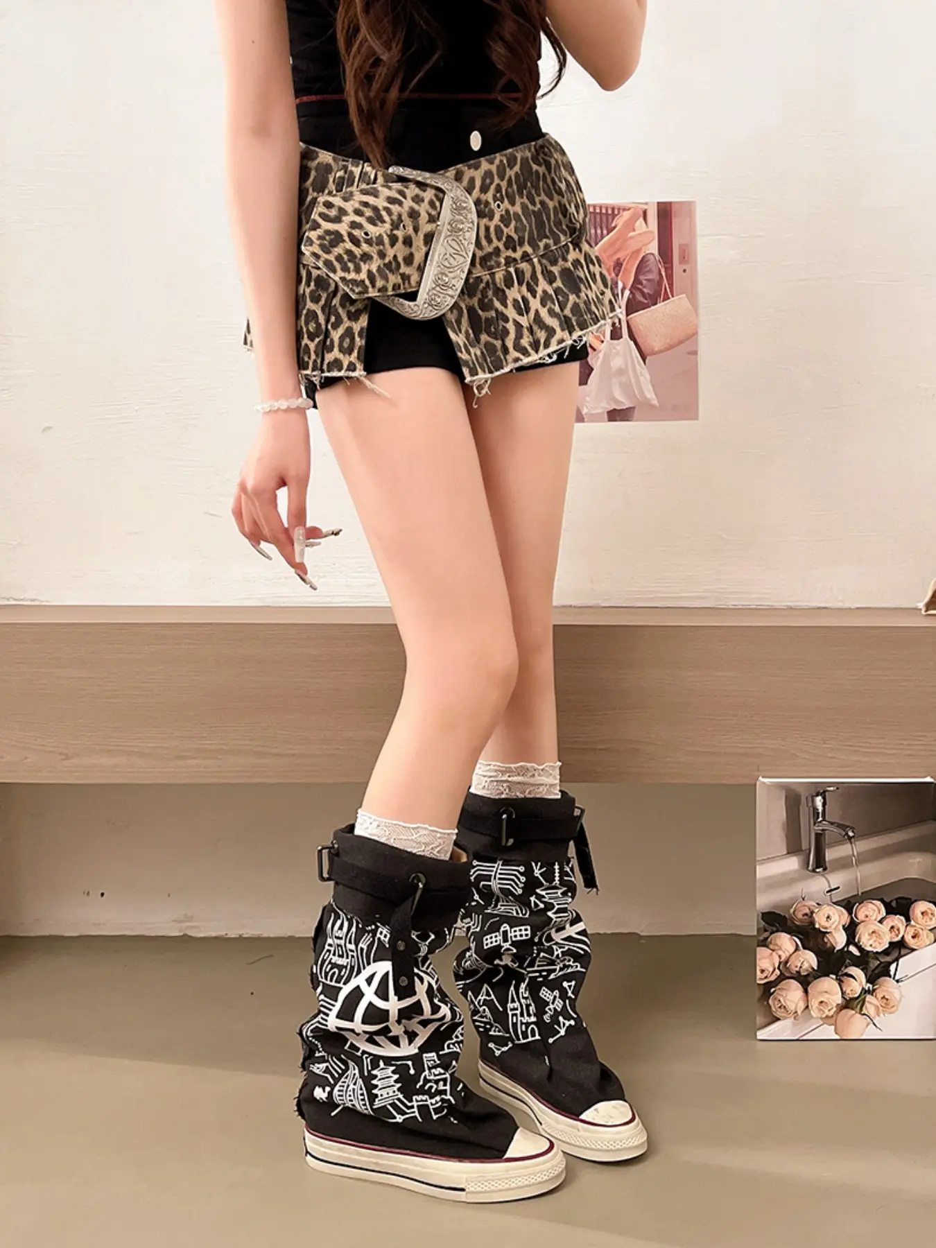 Women's Fall Winter Earth Graffiti Folded Canvas Tall Boots, Round Toe Boots, Adjustable Buckle, Reversible High Top, Retro Thick Sole, Anti-Slip Casual Work Boots