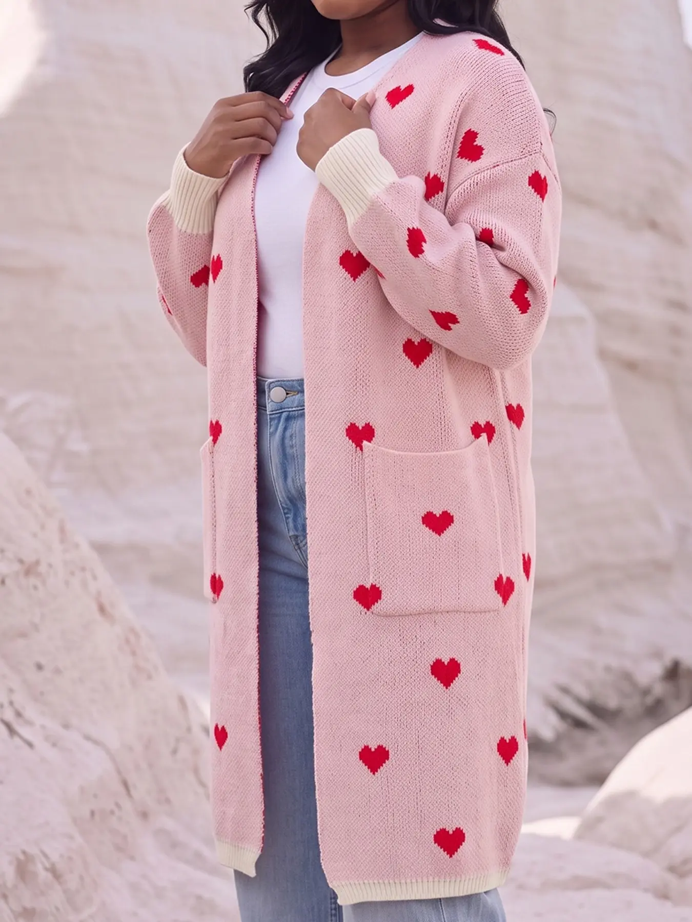 Plus Size Women's Heart Print Knit Cardigan, Loose-Fitting Long Sleeve Pullover, Casual Fall & Winter Outerwear, Perfect for Commuting