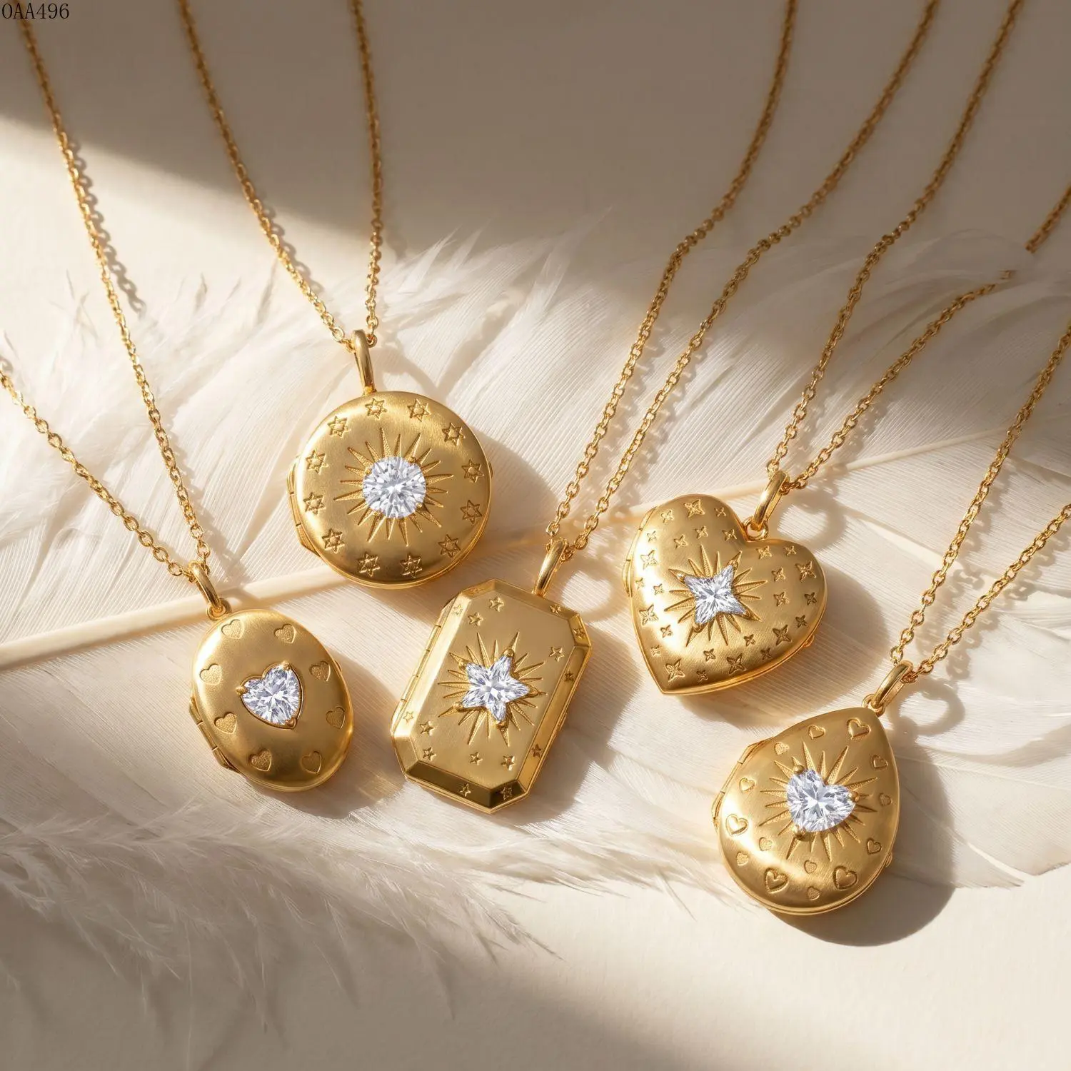 Photo Locket Pendant Necklace for Women, Gold Plated Openable Heart Charm With Crystal Water Drop and Star Accents, Vintage Keepsake Jewelry for Daily Wear, Layering and Gift Giving