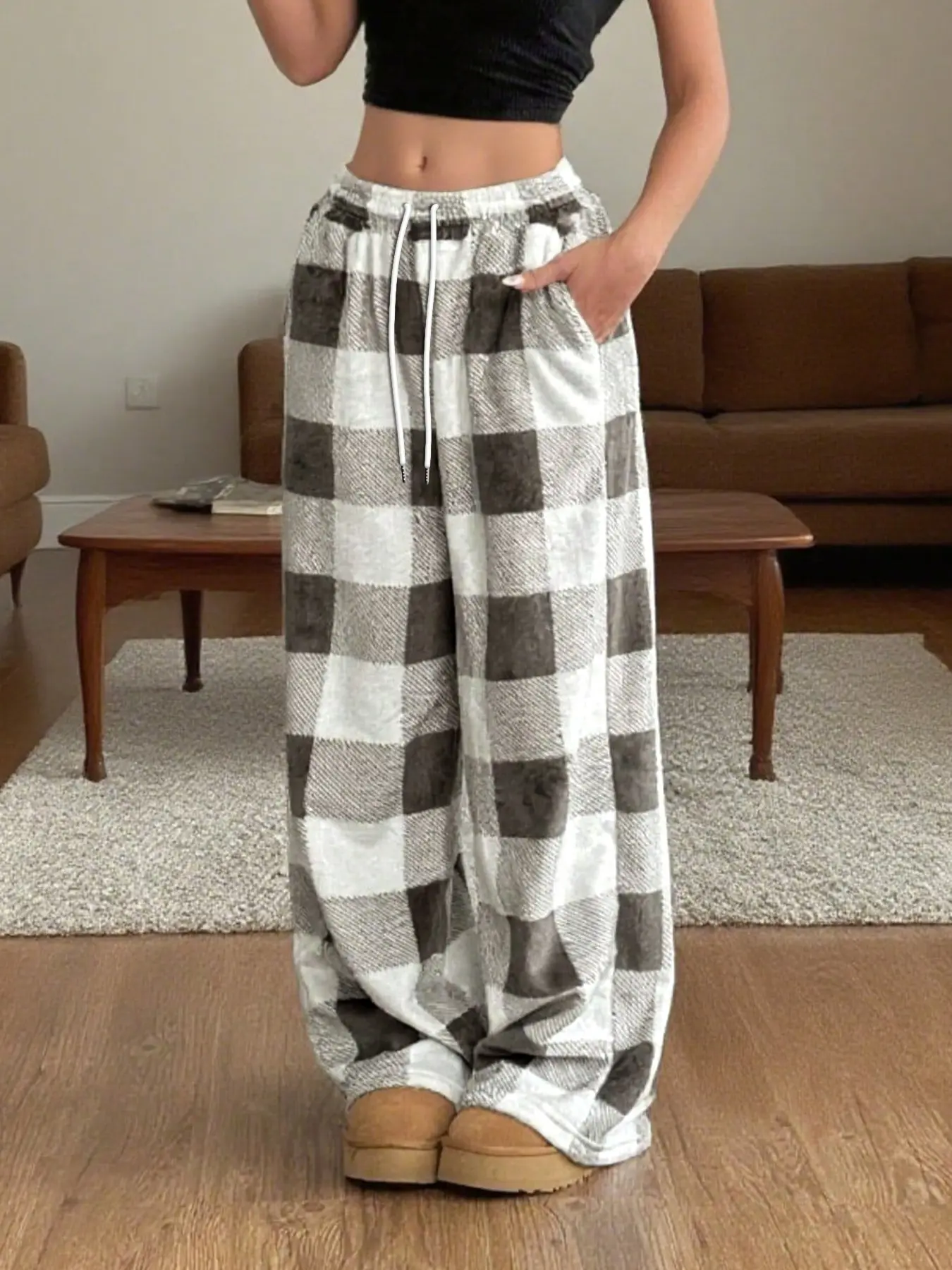 Women's Fall Winter Plaid Wide Leg Baggy Sweatpants, Drawstring Adjustable High Waist Loose Fit Flannel Long Pants with Pockets, Casual Four-Season Wear