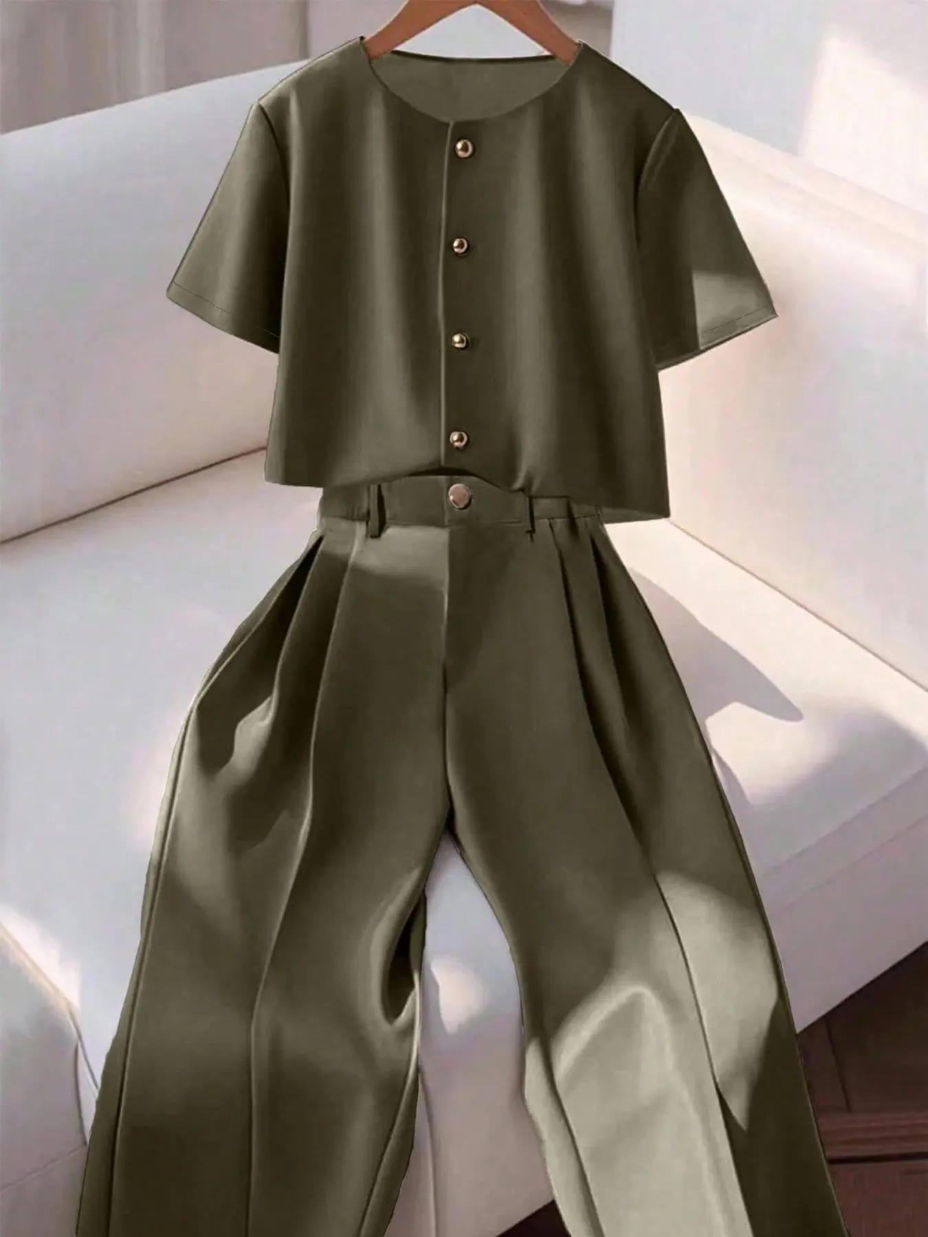 2 Piece Women's Crew Neck Single Row Metal Button Short Sleeve Cropped Top High Waist Front Pleat Draped Loose Straight Floor-Length Wide Leg Pants Commuter Casual Matching Set Outfit