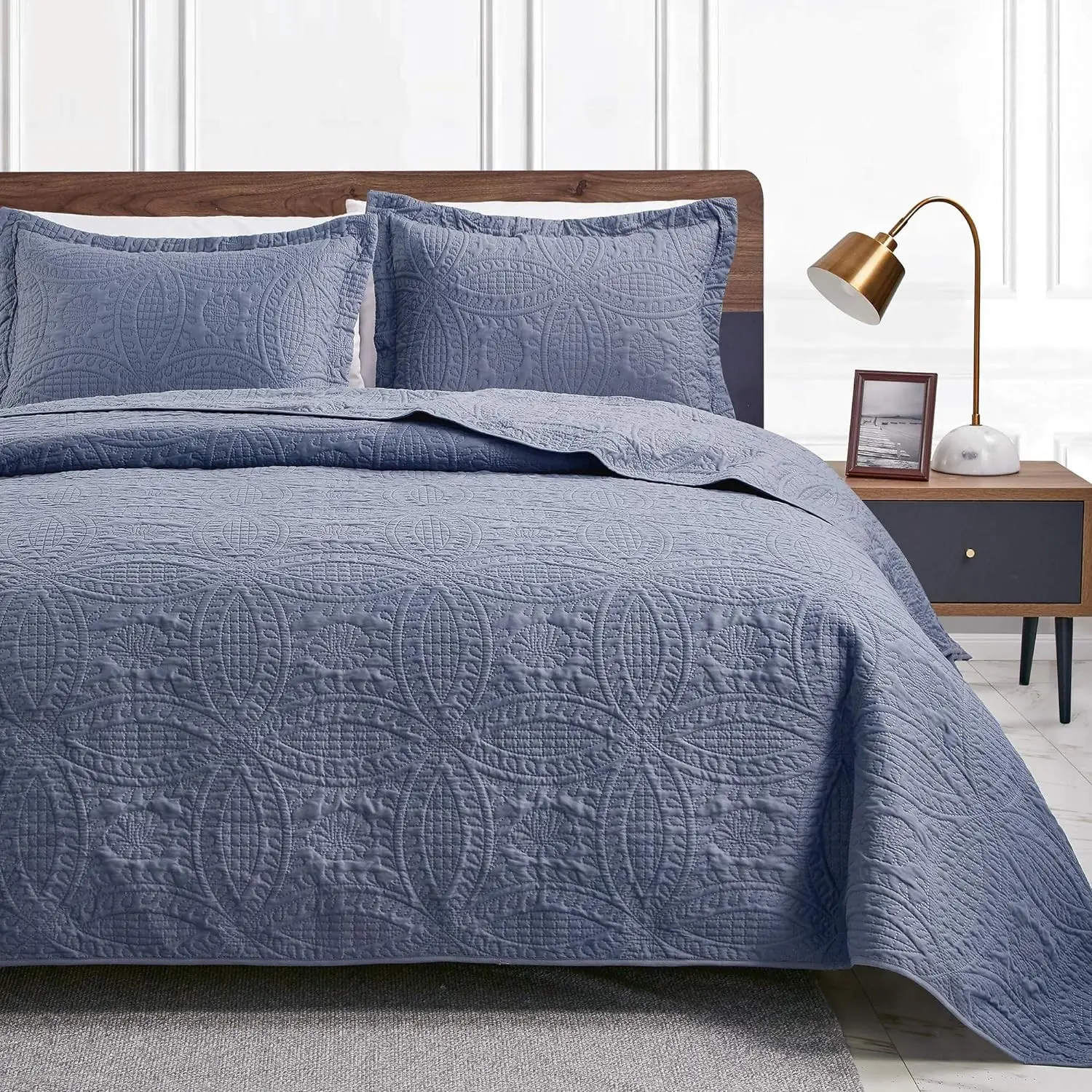 Soft Summer Lightweight Bedspread Set, Modern Coin Pattern Queen Size, Blue Design, All Seasons, 3 Pieces (1 Duvet, 1/2 Pillowcases), Soft Bedding Set