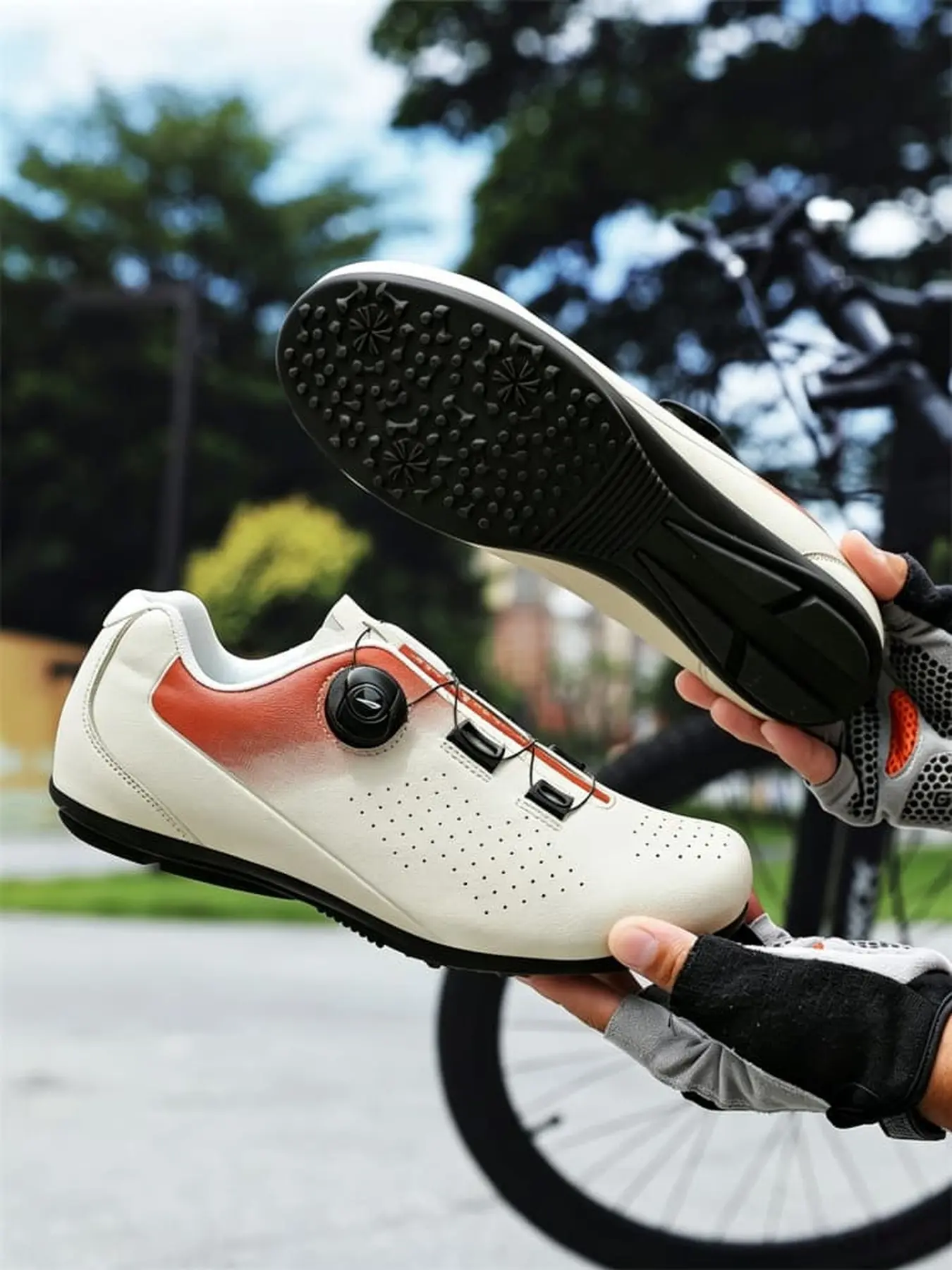 Men Women Road Racing Cycling Lock Shoes Knob Lace Upper For Long Distance Bike Training Rides