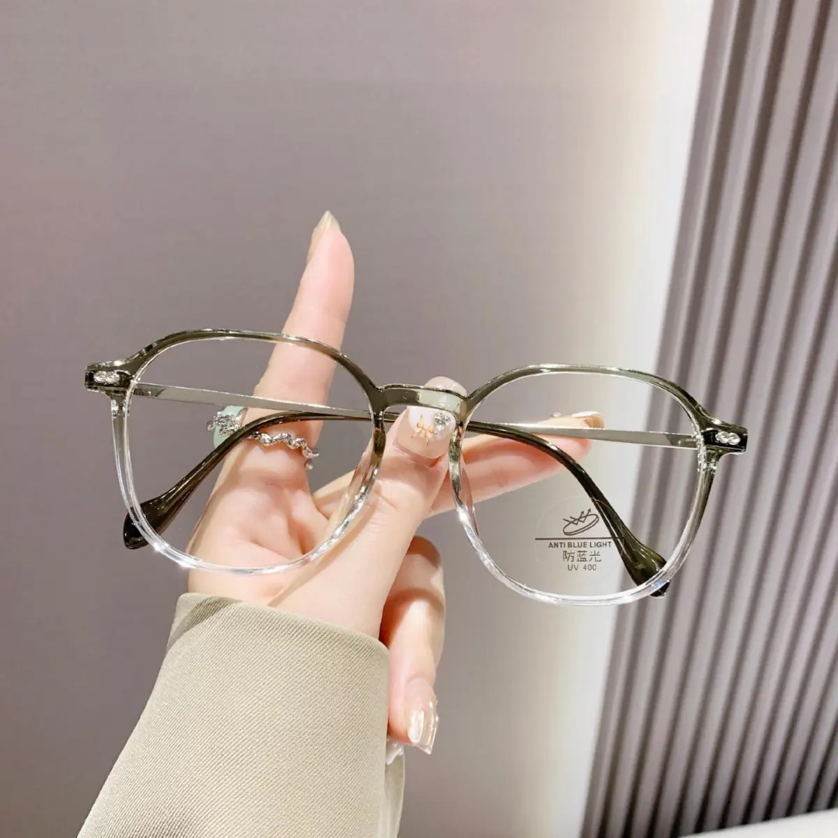 Oversized Eyeglass Frame For Women, Equipped With  Light Blocking Reading Lenses, Optical Frame That Can Be Fitted With Custom Myopia Lenses For Daily Wear, Statement Frame Glasses, Square